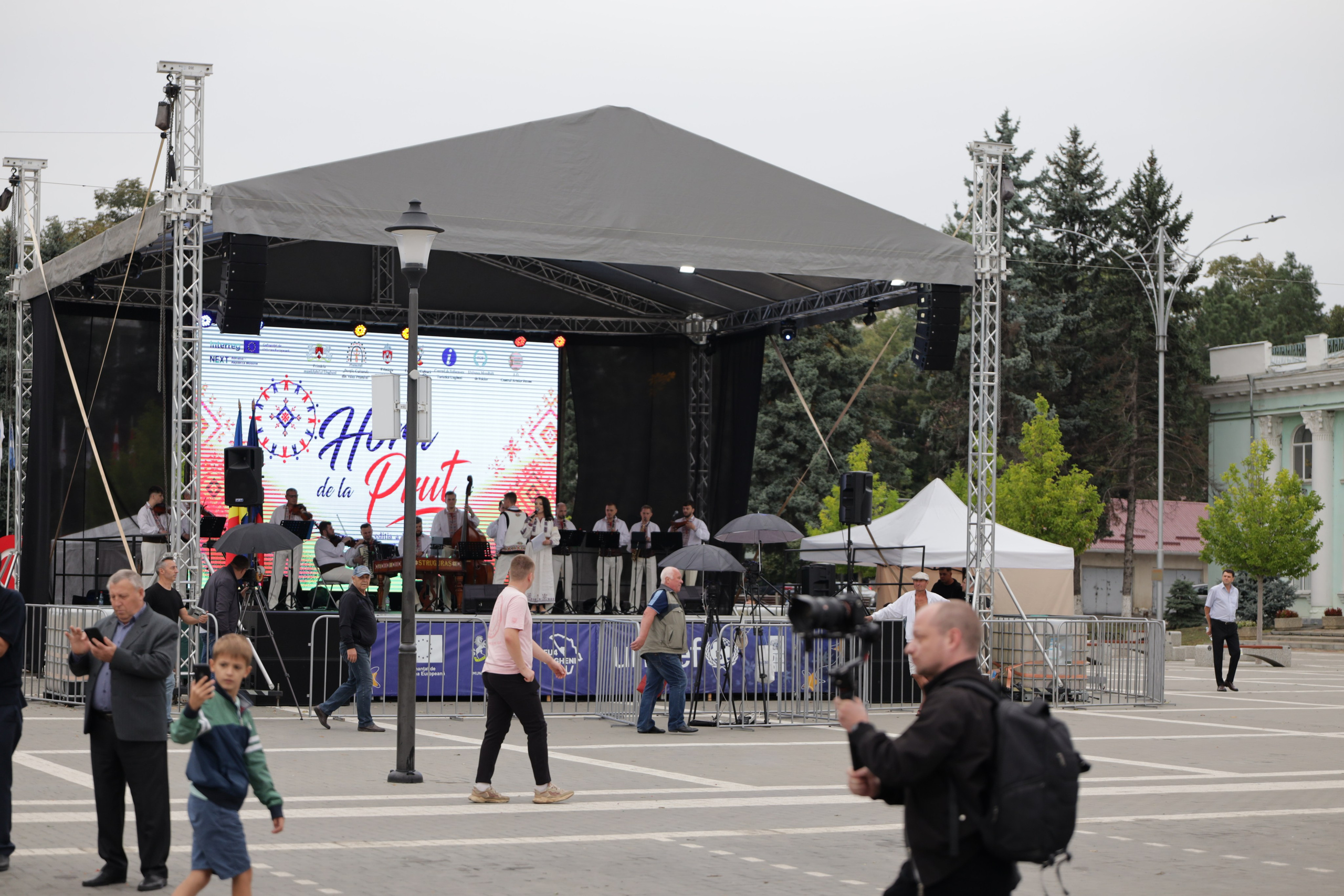 DORURELE la Festival Ungheni. Alika Dia- Fotograf în Republica Moldova, Strășeni