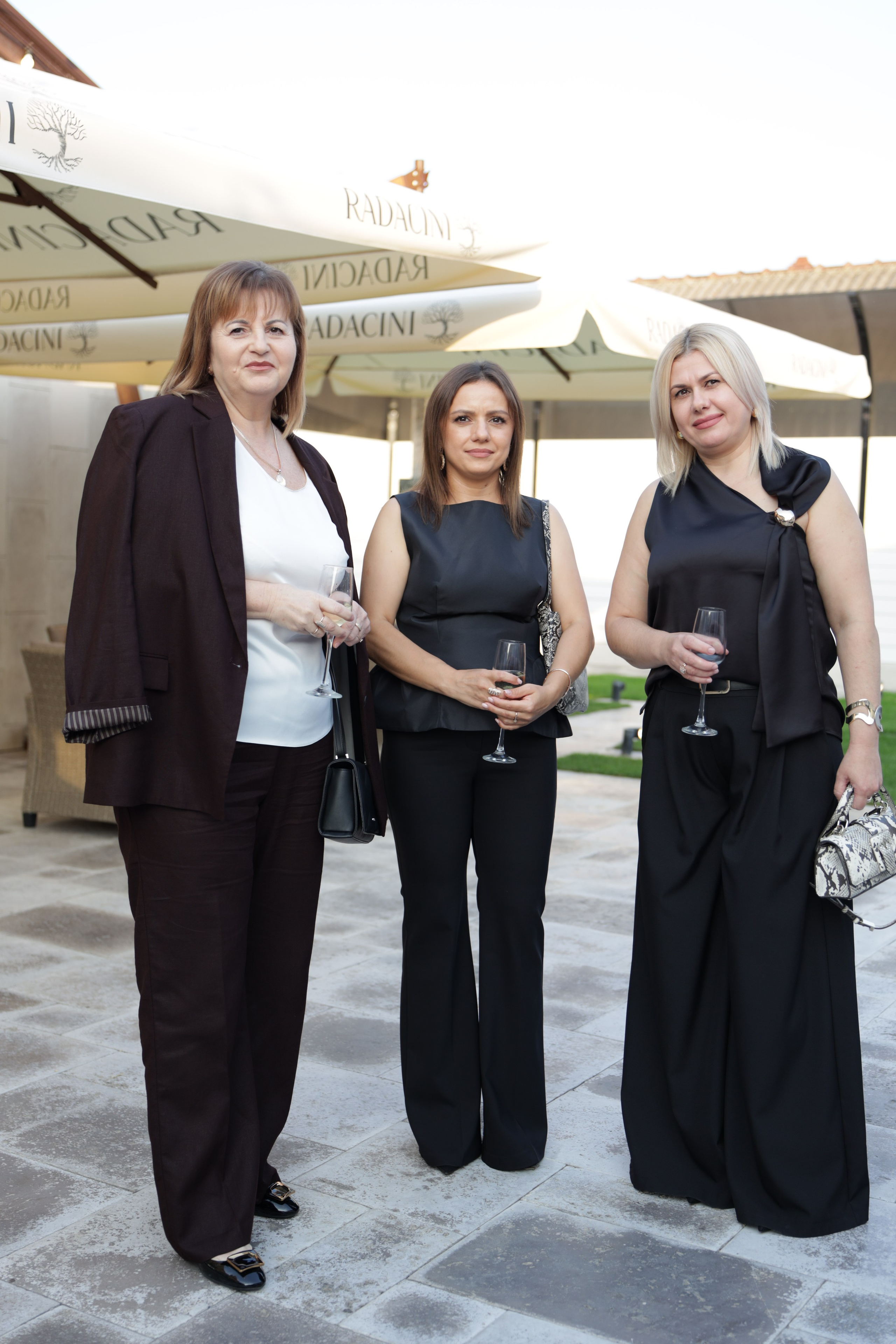 50 ani Carolina. Alika Dia- Fotograf în Republica Moldova, Strășeni