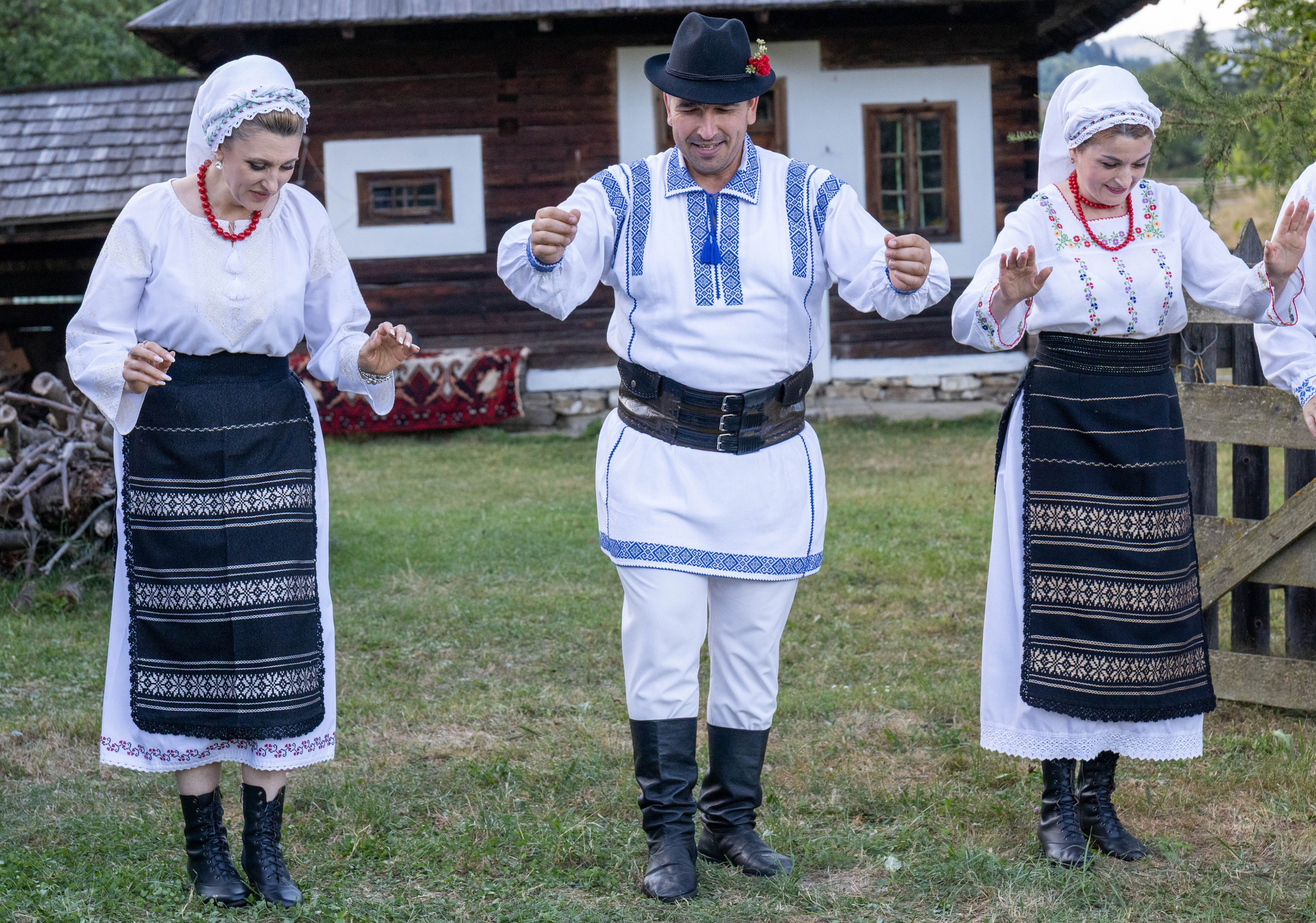 DORURELE la Filmări RO. Alika Dia- Fotograf în Republica Moldova, Strășeni