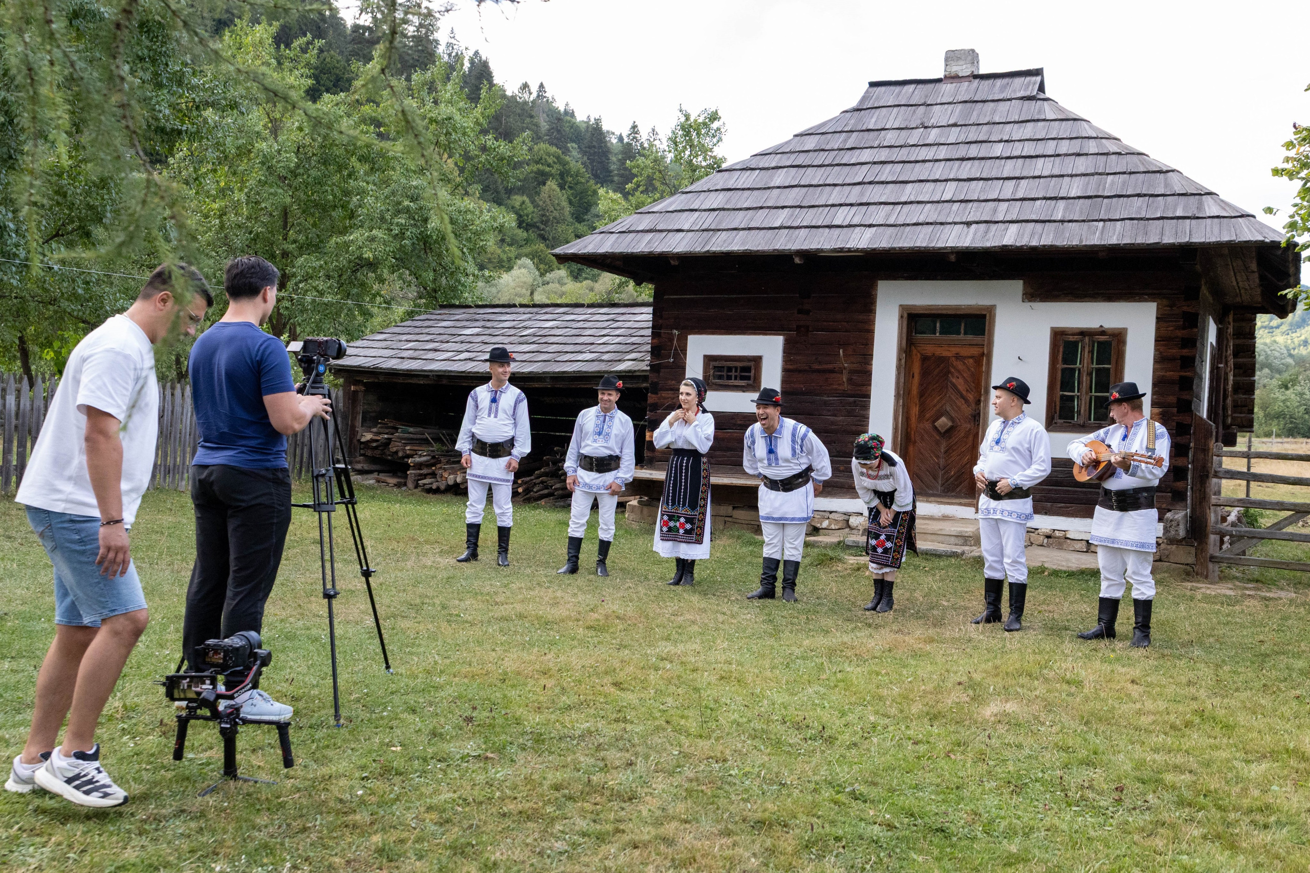 DORURELE la Filmări RO. Alika Dia- Fotograf în Republica Moldova, Strășeni
