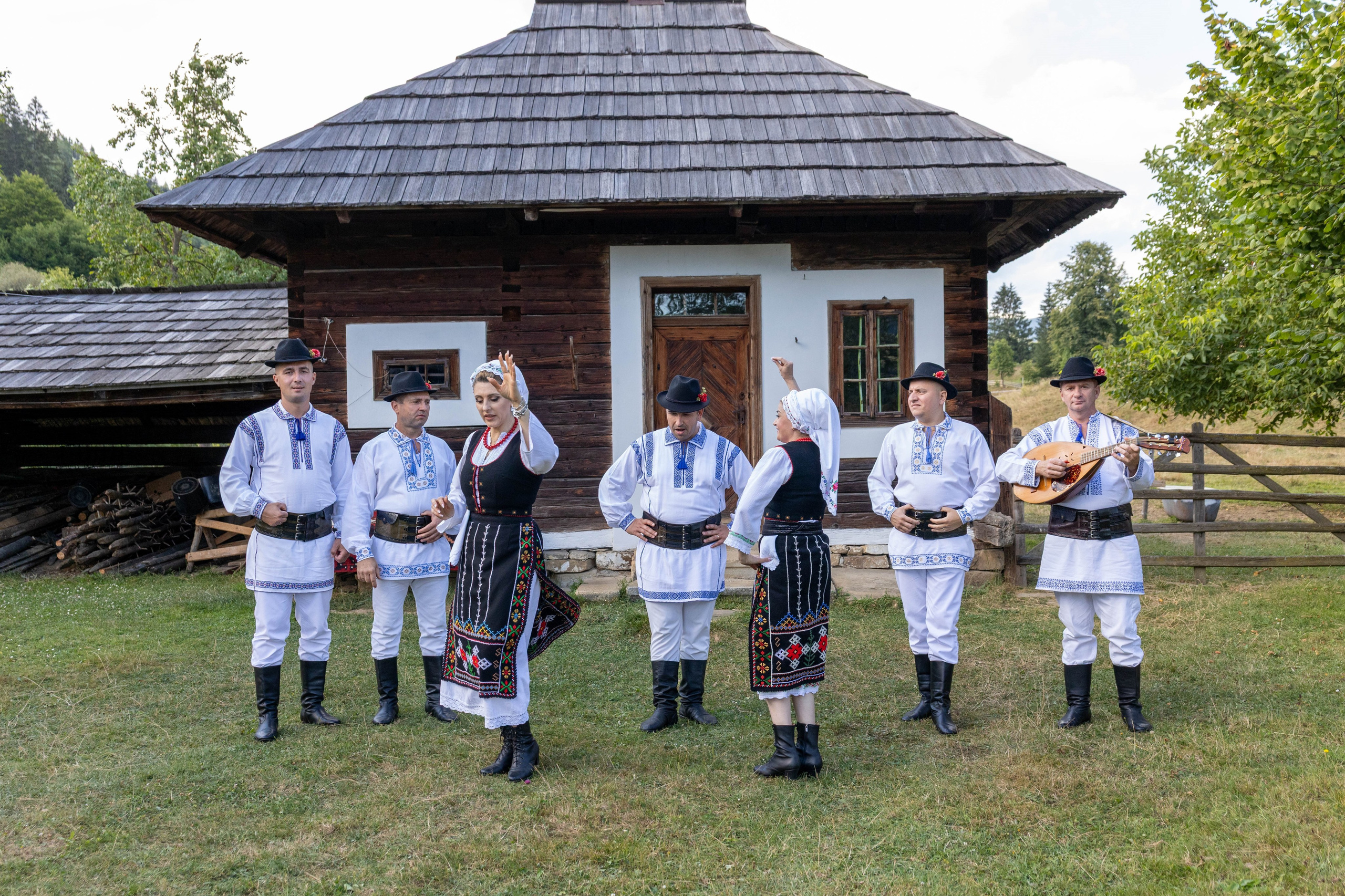 DORURELE la Filmări RO. Alika Dia- Fotograf în Republica Moldova, Strășeni