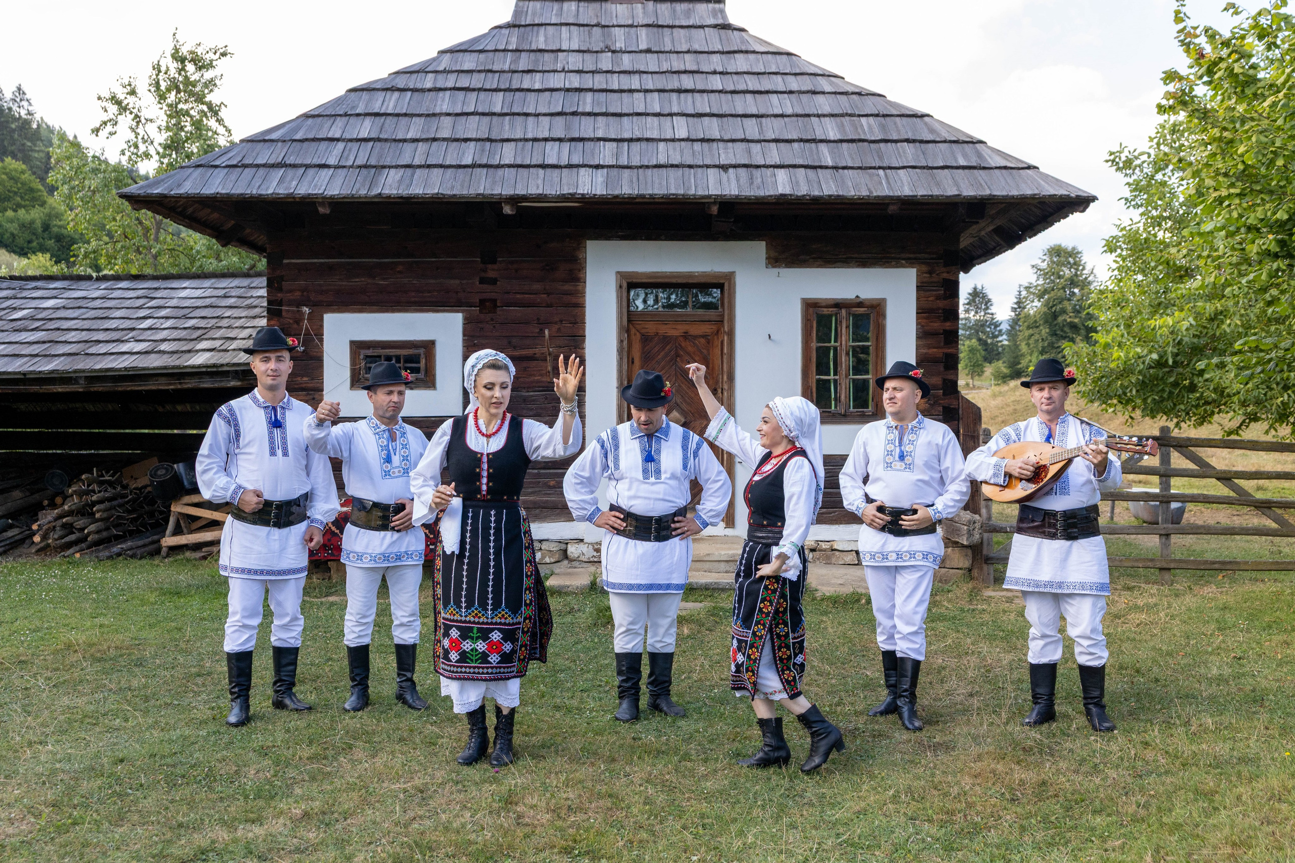 DORURELE la Filmări RO. Alika Dia- Fotograf în Republica Moldova, Strășeni