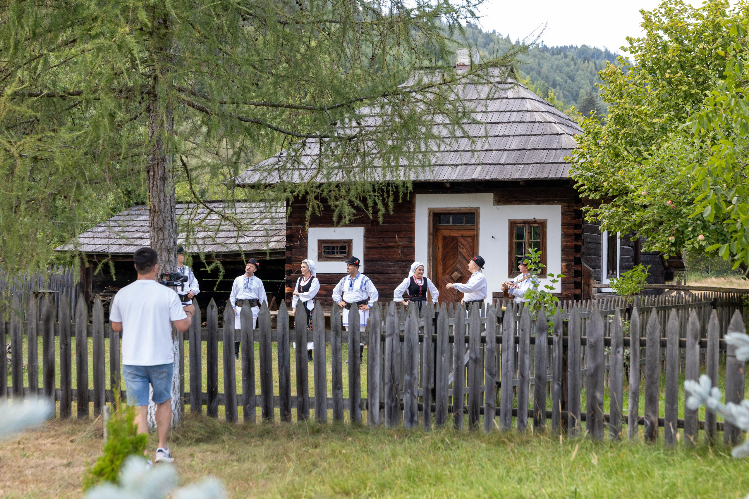 DORURELE la Filmări RO. Alika Dia- Fotograf în Republica Moldova, Strășeni