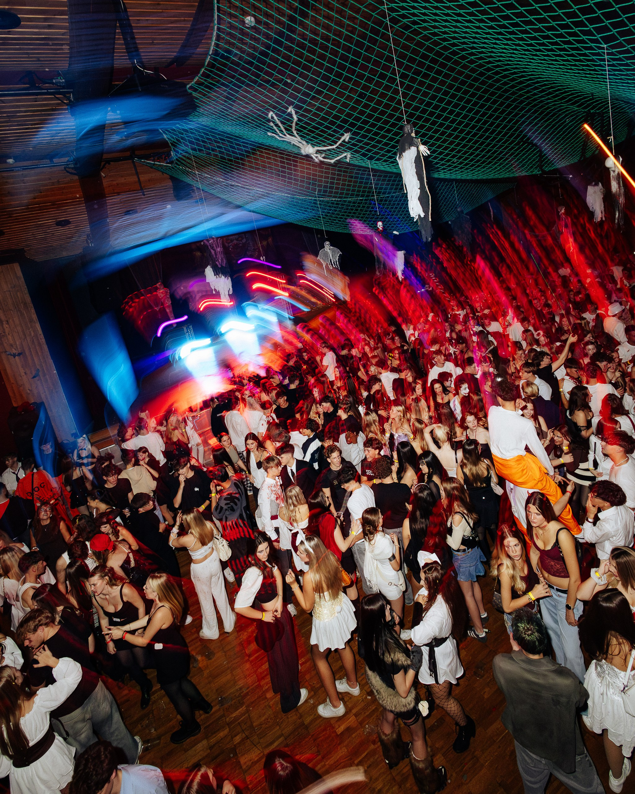 Halloween Telfs 2025. 808Media – Professionelle Foto- und Videografie für Restaurants, Hotels, Events und Hochzeiten in Innsbruck und Tirol