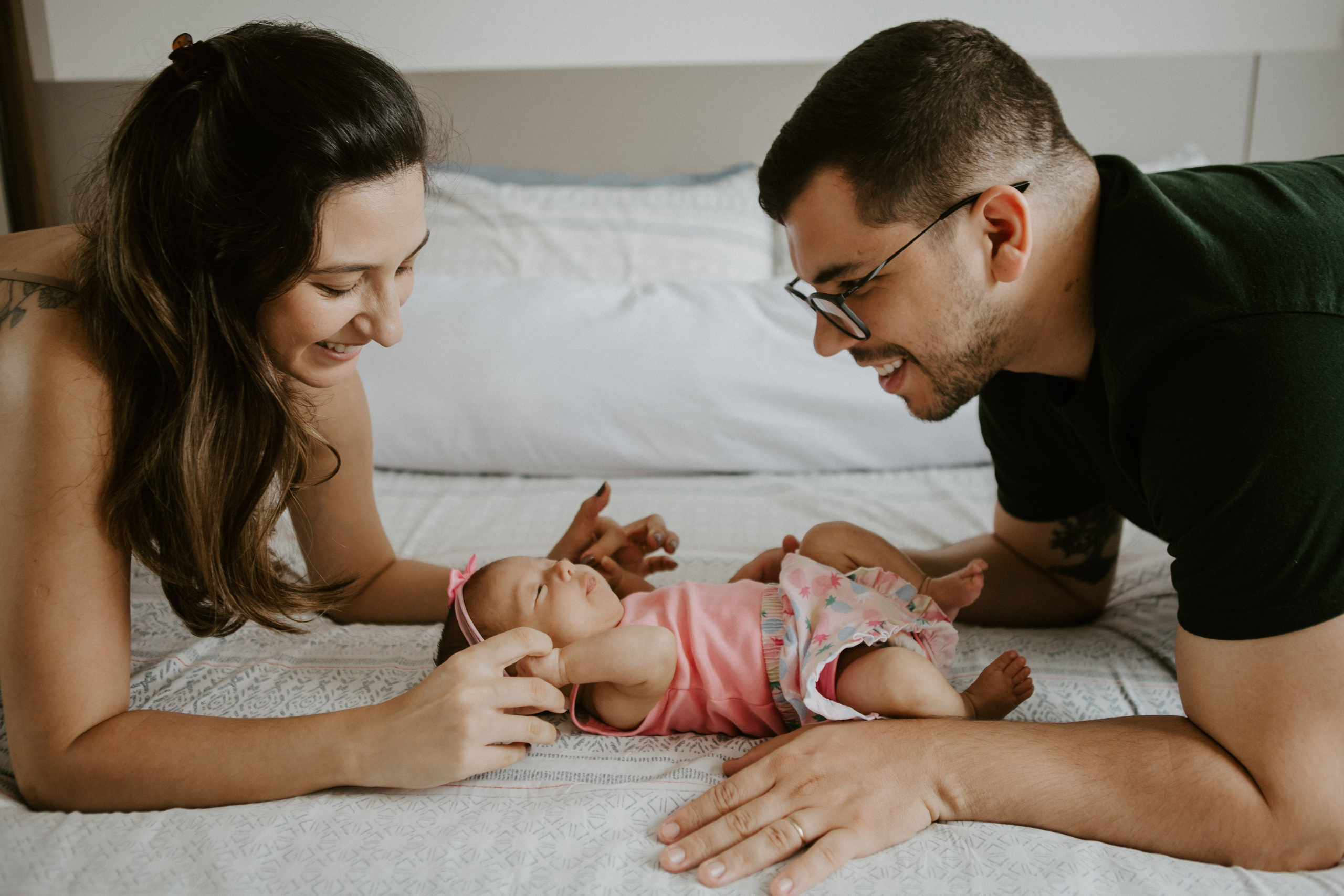 Bebê em casa. Fotógrafa de família