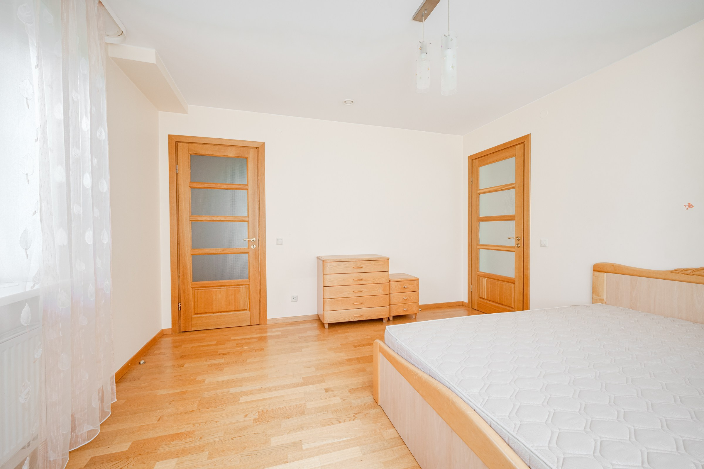 Bukiškės, Jaunimo g. Elina Sapiega fotografė Vilniuje