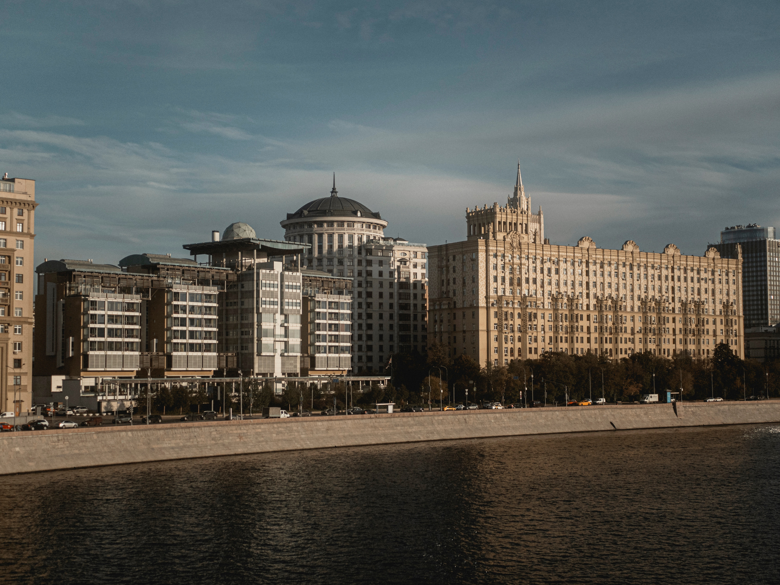 Moscou. Photographe sur Cote d’Azur. Portraits de familles, couples, enfants, événements
