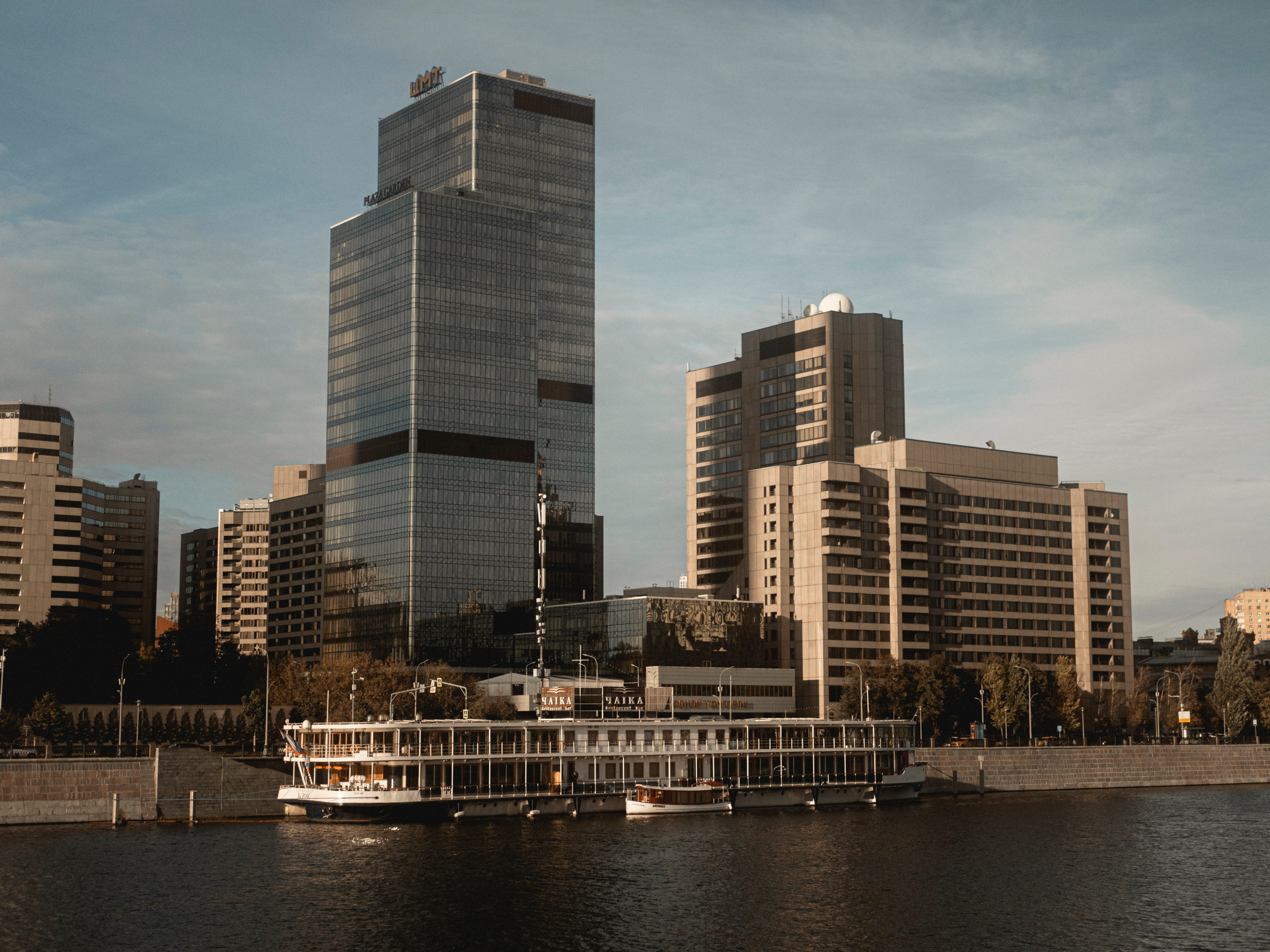 Moscou. Photographe sur Cote d’Azur. Portraits de familles, couples, enfants, événements