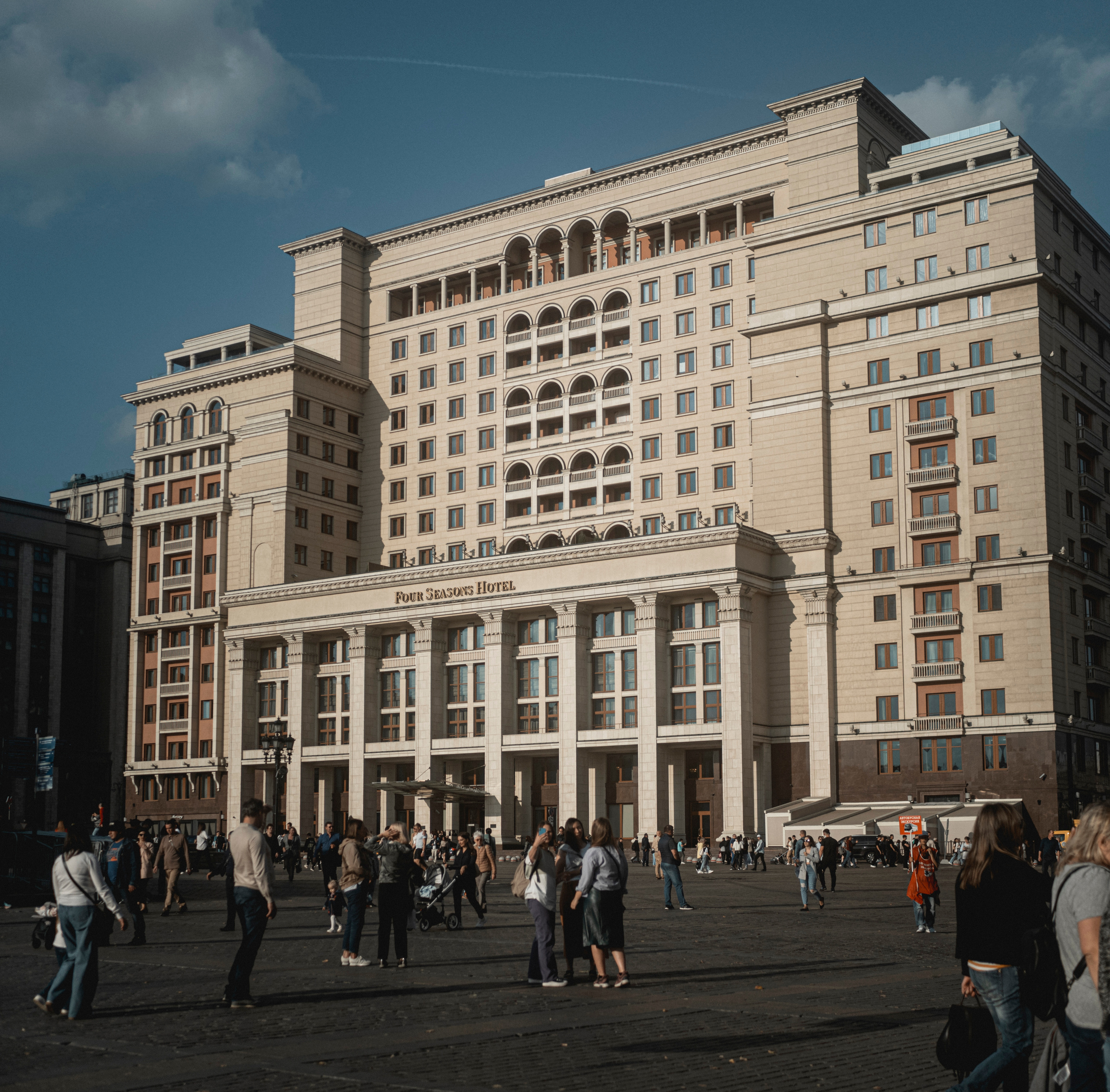 Moscou. Photographe sur Cote d’Azur. Portraits de familles, couples, enfants, événements