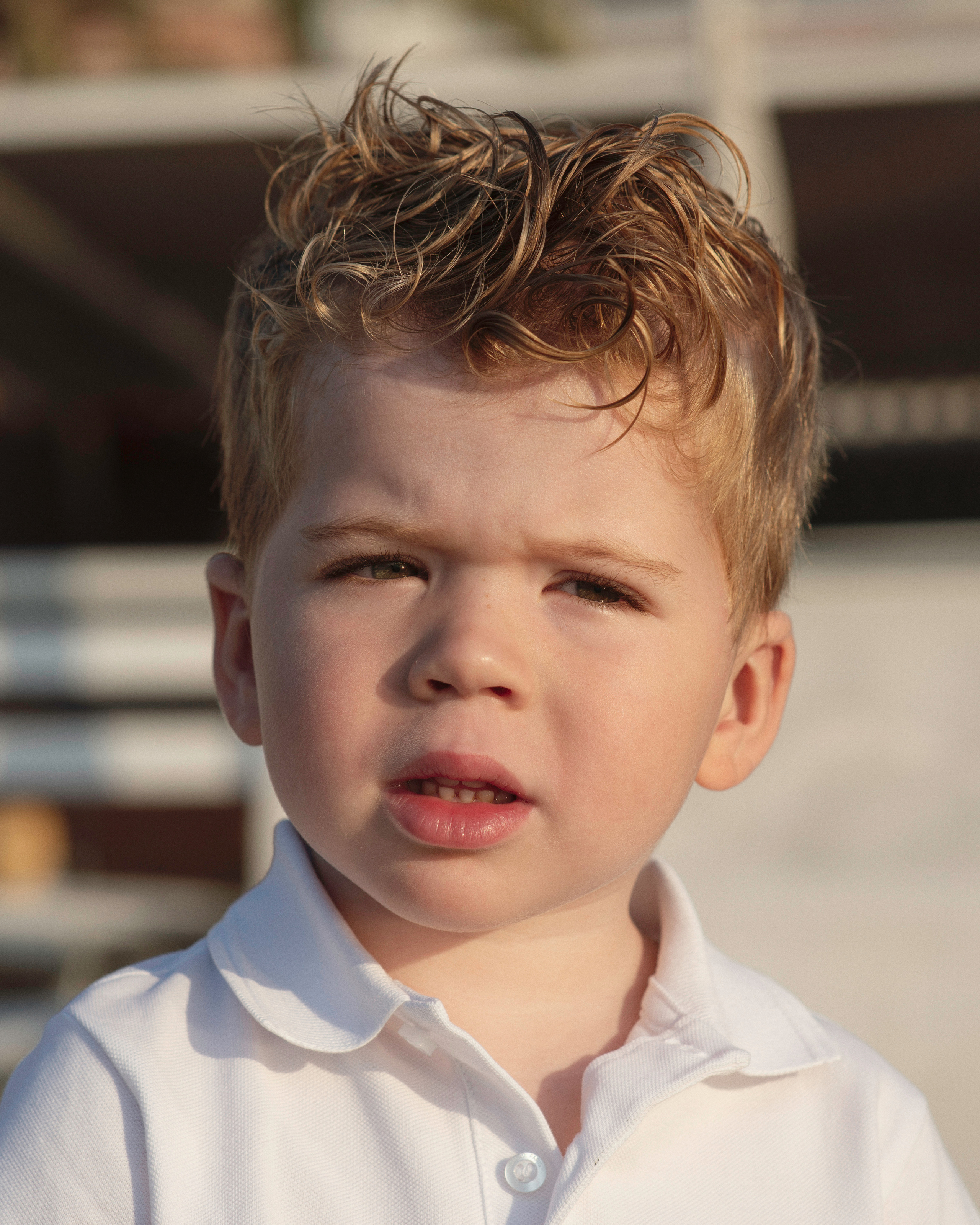 Avis. Photographe sur Cote d’Azur. Portraits de familles, couples, enfants, événements