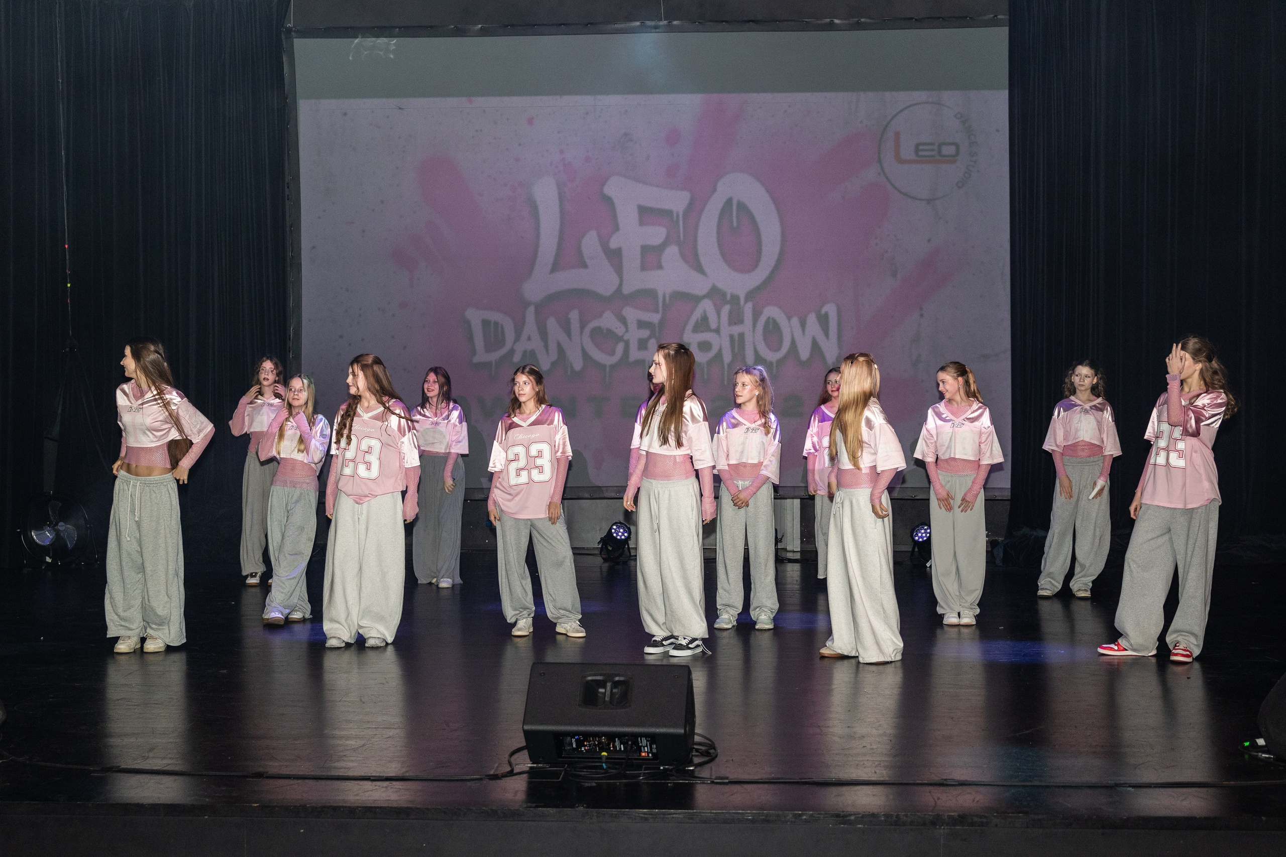 LEO DANCE SHOW WINTER 2025. Семейный и детский фотограф в Варшаве Мила Бобровская