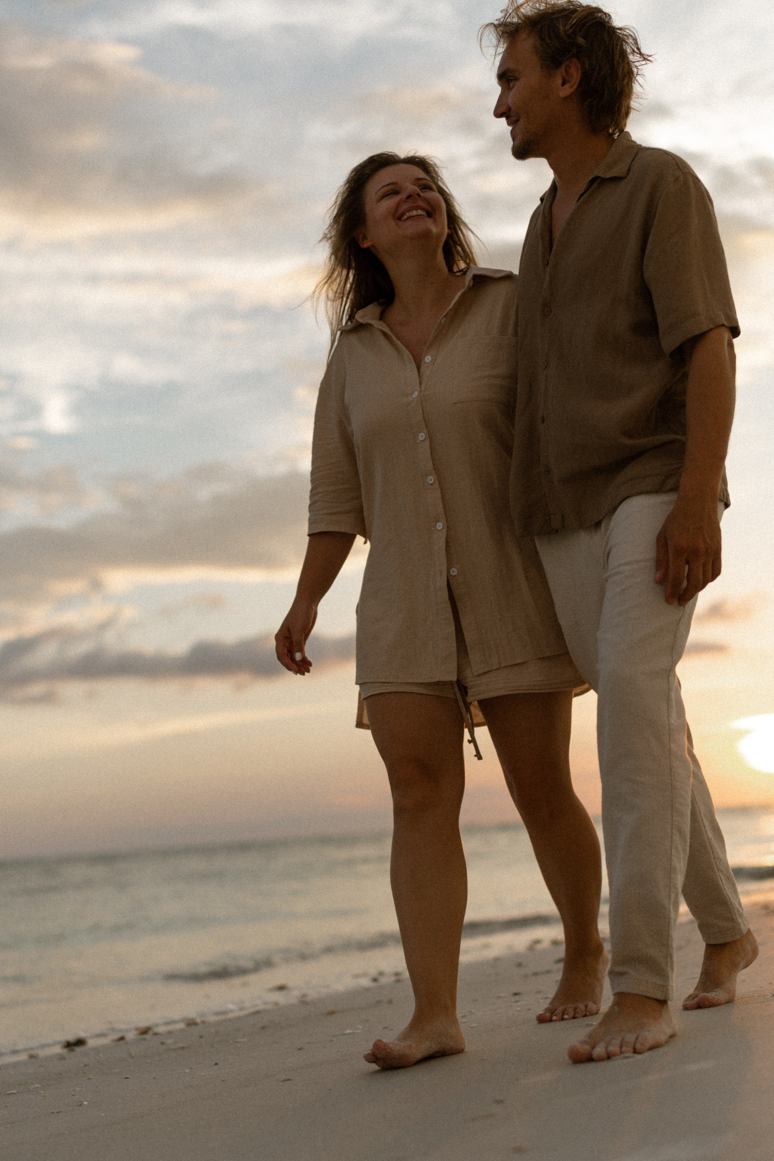 Olya & Misha. Ocean. Photographer Vladmir Gladkov