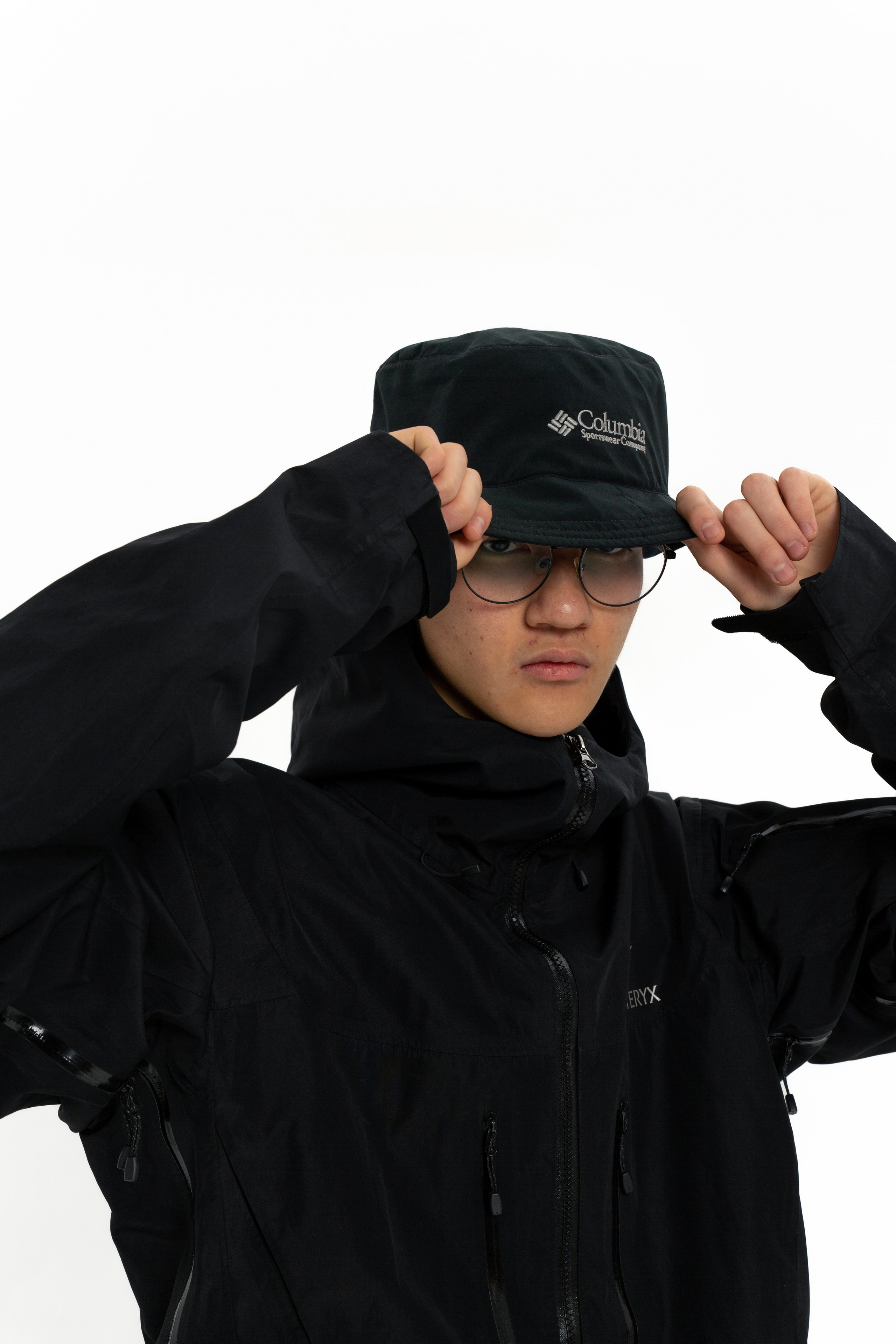 Davran. Thrift shop. Photographer Vladmir Gladkov