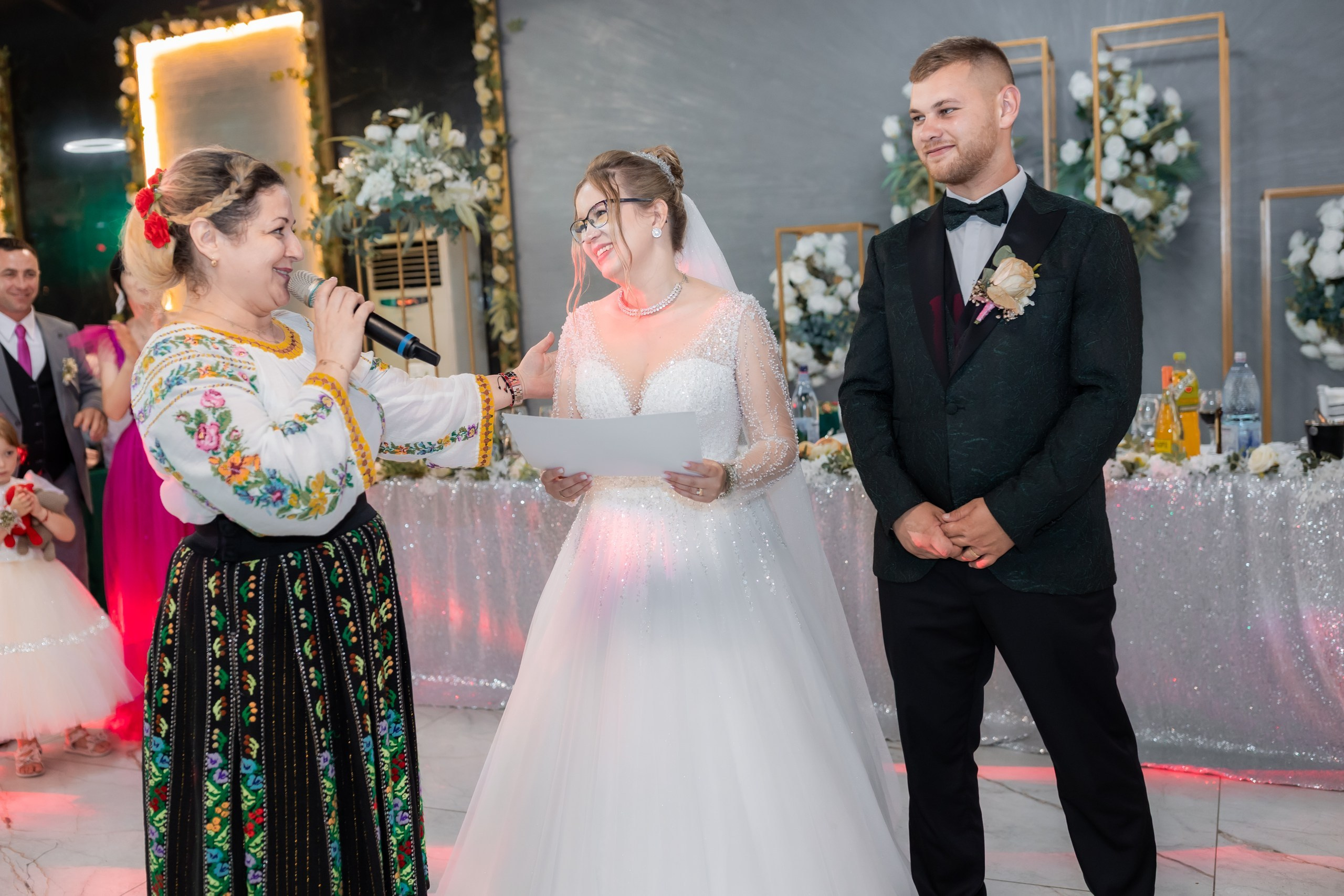 * fotograf stare civilă Siret* fotograf Bucovina* fotograf nuntă Suceava* fotograf Iași Botoșani* stare civilă tradițională* ie românească nuntă* AlinoFotoStudio* fotograf Andrei și Andreea- Alin Chirilă fotograf – stare civilă Siret, Suceava, Andrei și Andreea în ie tradițională, poveste spusă prin fotografiefotograf stare civilă Siret Suceava Alin Chirilă – miri îmbrăcați în costum tradițional bucovineanAlin Chirilă fotograf nuntă Siret Suceava – stare civilă autentică în Bucovina, emoții realefotograf Siret Suceava Alin Chirilă – Andrei și Andreea la starea civilă în ie tradiționalăstare civilă Siret fotograf Alin Chirilă – cadre naturale cu miri în costum popular din Bucovinafotograf nuntă Siret Suceava Alin Chirilă – povestitor prin fotografie, moment emoționant la starea civilăAlin Chirilă fotograf stare civilă Siret – iubire autentică surprinsă în stil documentarfotograf Bucovina Siret Alin Chirilă – stare civilă în ie tradițională, cadre pline de emoțieAlin Chirilă fotograf Suceava – Andrei și Andreea spun DA la starea civilă în Siretfotograf stare civilă Suceava Siret Alin Chirilă – poveste de iubire în stil tradițional românesc - Alin Chirilă fotograf profesionist, AlinoFotoStudio, fotograf evenimente Siret, Suceava County, Iași, Bacău County, Botoșani, Neamț County, fotograf nunți, botezuri, cununii civile, portrete și momente autentice surprinse elegant.- Alin Chirilă surprinde momente elegante de nuntă și evenimente speciale prin AlinoFotoStudio, fotograf disponibil în Siret, Suceava County, Iași, Bacău County, Botoșani și Neamț County, specializat în nunți, botezuri și cununii civile. - Alin Chirilă fotograf profesionist, AlinoFotoStudio, fotograf nuntă și evenimente în Siret, Suceava, Iași, Bacău, Botoșani și Piatra Neamț, fotograf nunți, botezuri, cununie civilă, ședințe foto, trash the dress, logodnă, familie, portrete și fotografii autentice. - AlinoFotoStudio by Alin Chirilă, fotograf evenimente premium în Suceava County, Iași County, Bacău County, Botoșani County și Neamț County, fotograf de familie, fotograf ceremonii religioase, petreceri și momente emoționante. - Alin Chirilă fotograf, povestitor prin fotografie, servicii foto profesionale pentru mireasă, mire, pregătiri nuntă, biserică, restaurant, valsul mirilor, tradiții românești și amintiri de neuitat în Moldova.