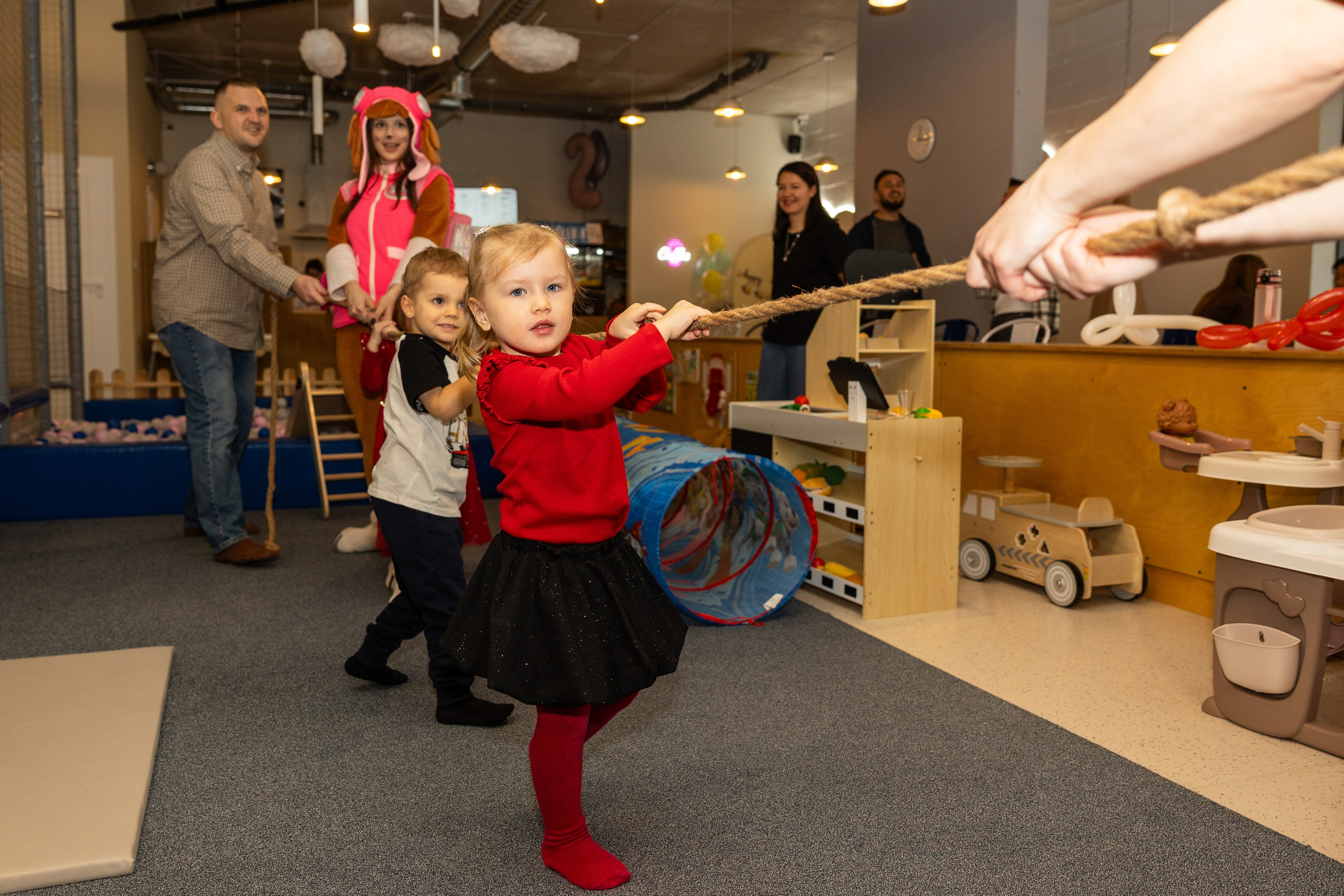 День рождения Артёма 24 января 2026 года. Семейный и детский фотограф в Варшаве Мила Бобровская