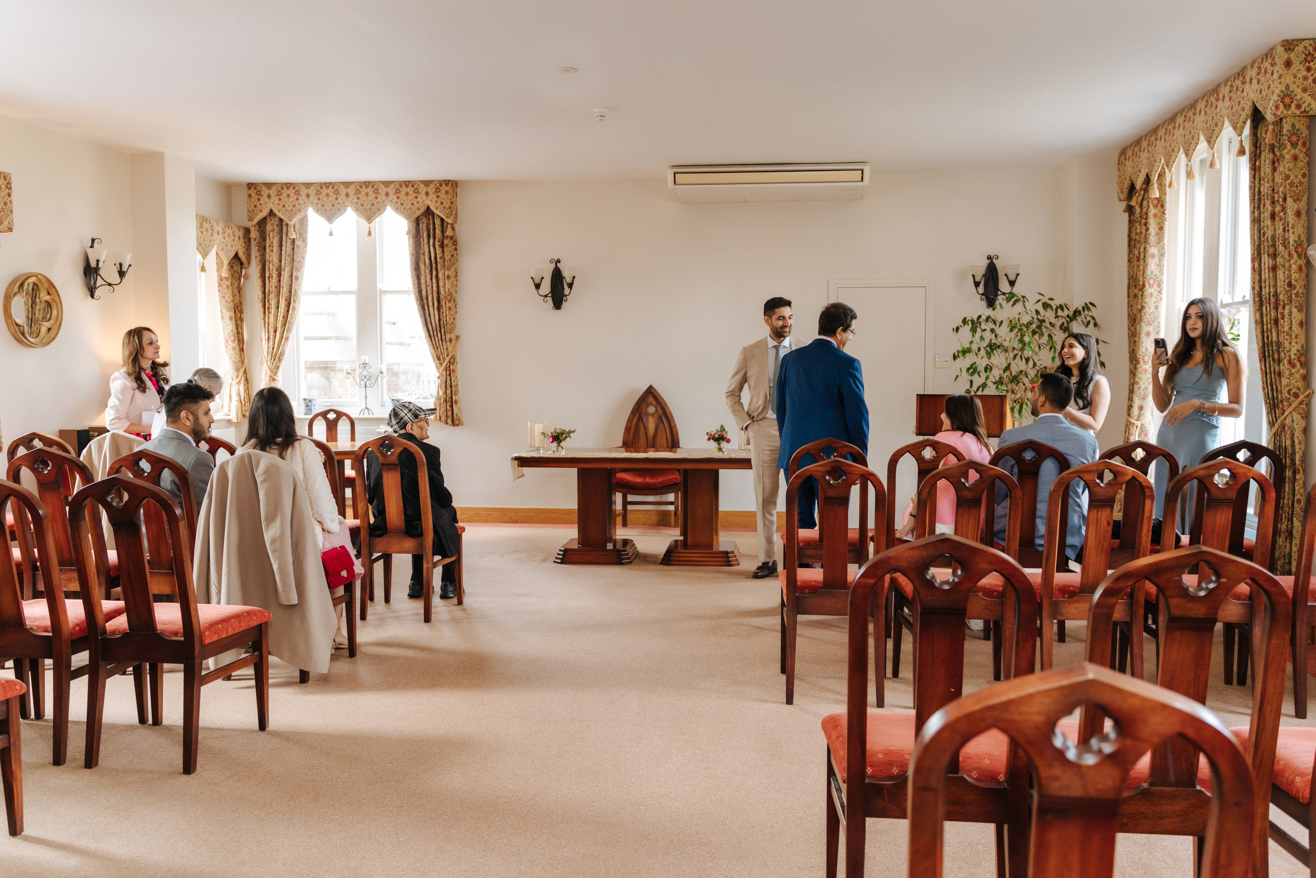 St Albans Register Office, St Albans Register Office wedding , St Albans, wedding in St Albans, civil ceremony in St Albans Register Office, small wedding, photographer for small wedding in St Albans Register Office