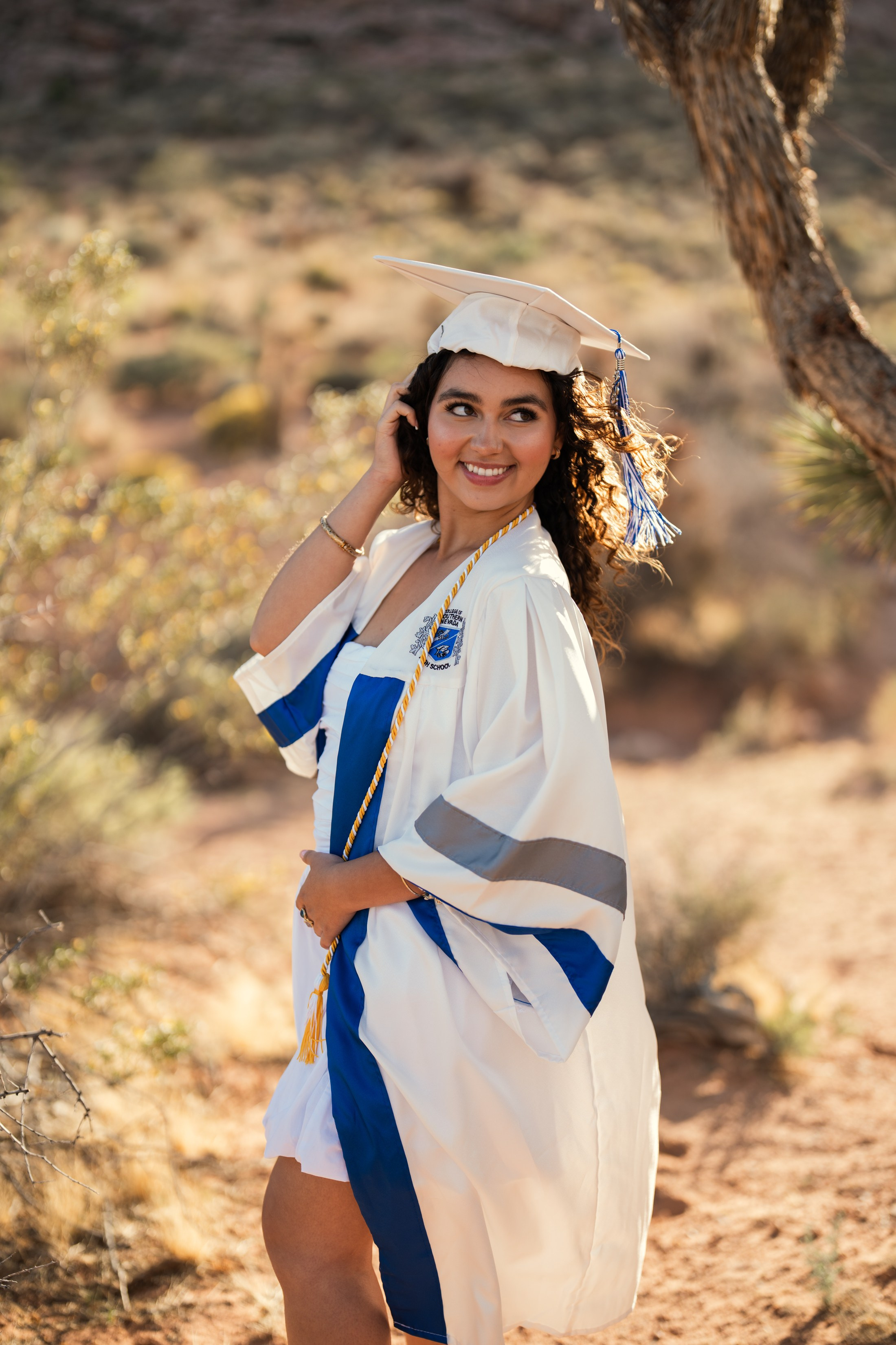 Gabriela. Graduation. Wedding & elopement photographer Viktoriya Kravtsov. Las Vegas