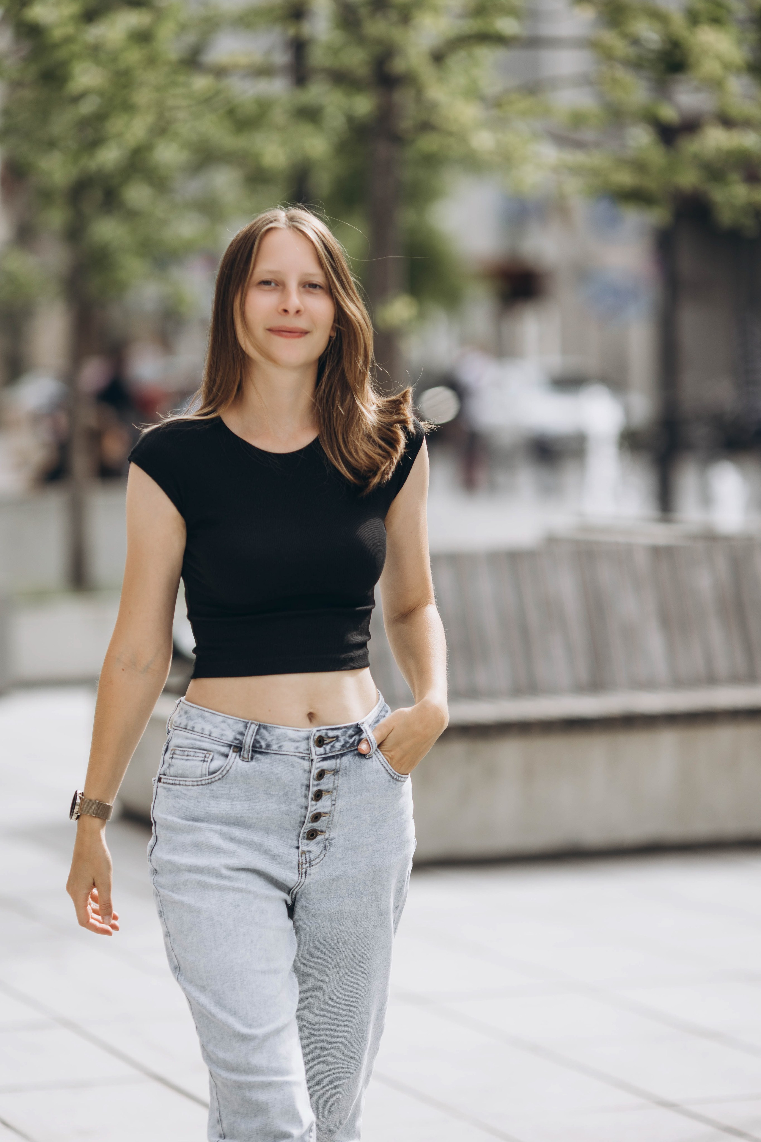 Along the streets of Vilnius in lifestyle style. Family photographer in Vilnuis Svetlana Naumova