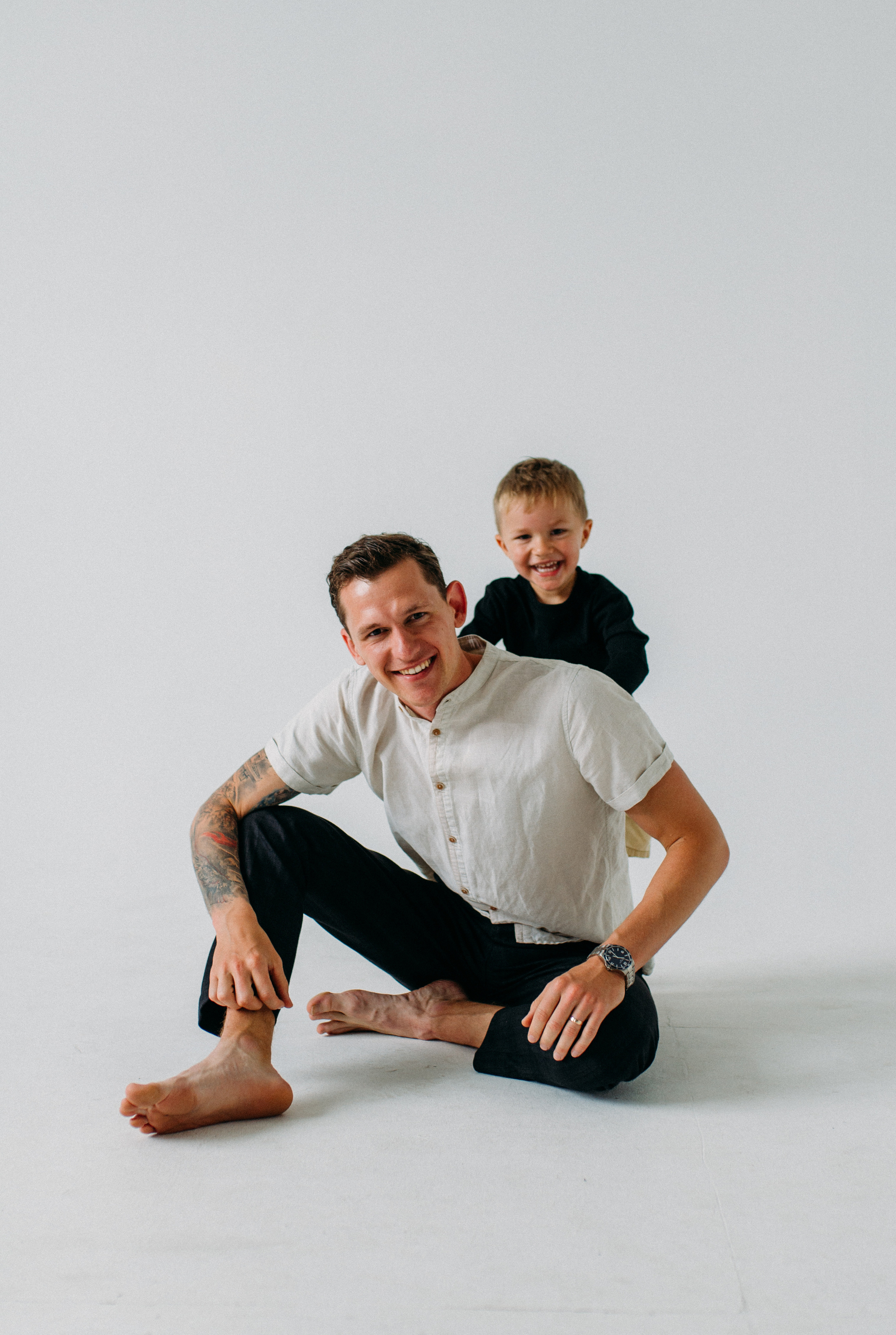 Christine & Anton & Arnold. Krása tehotenstva v objektíve — Maria Milosovic, tehotenská fotografka