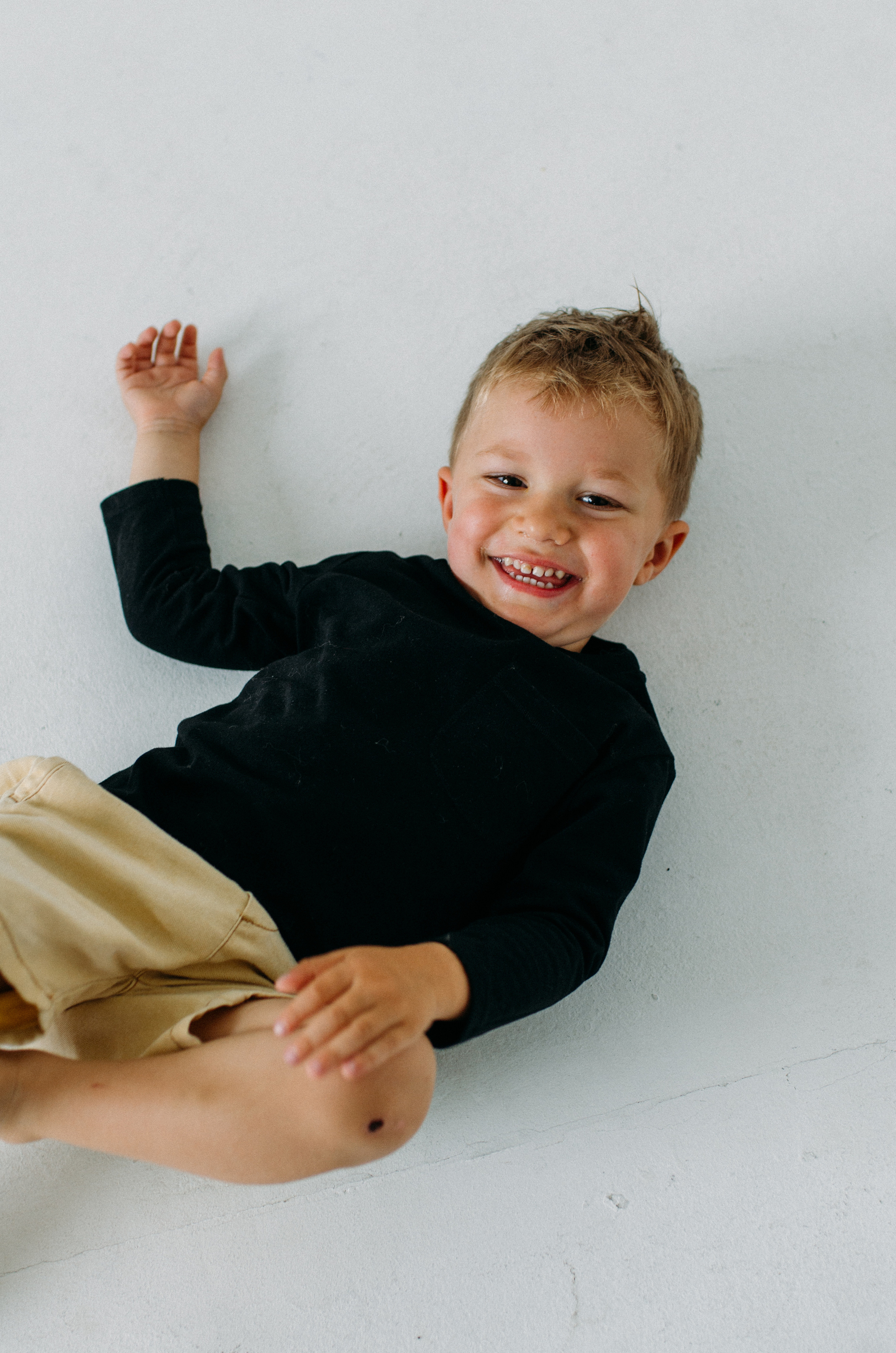 Christine & Anton & Arnold. Krása tehotenstva v objektíve — Maria Milosovic, tehotenská fotografka