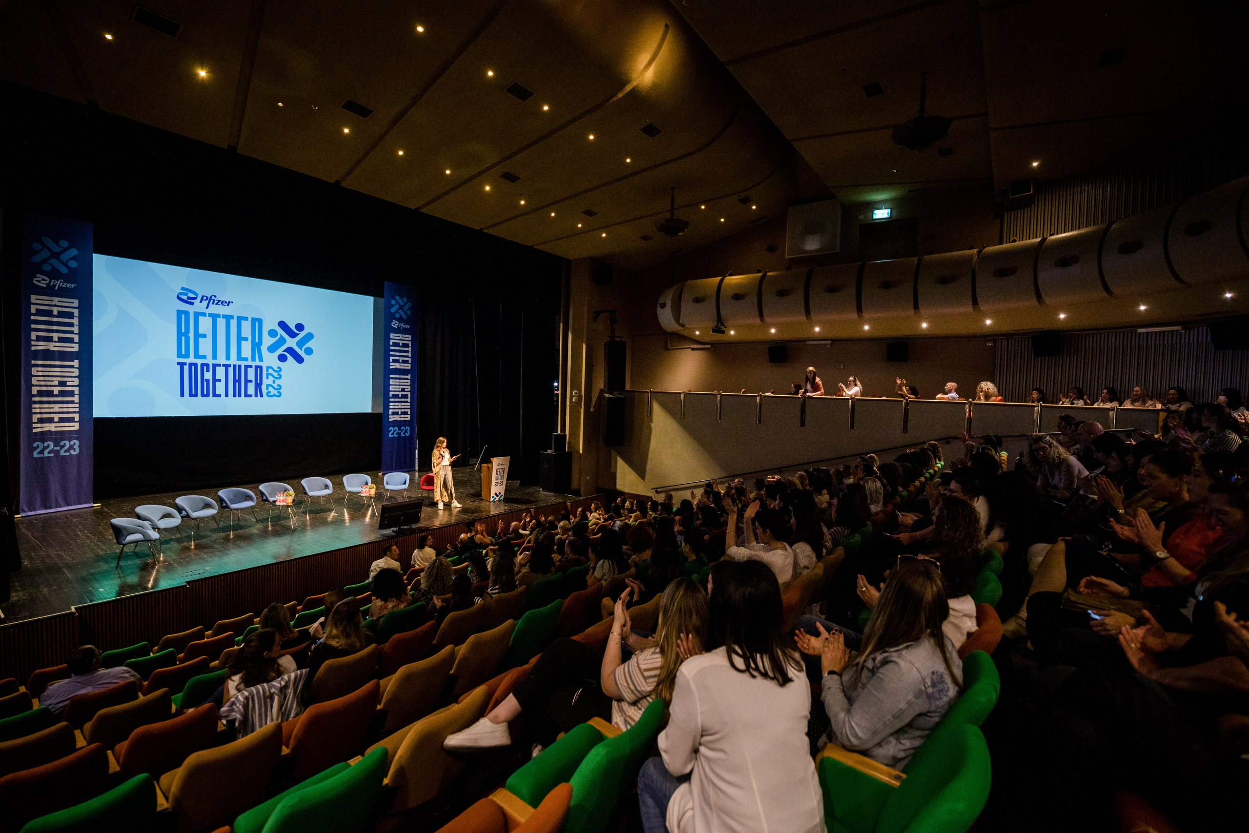 Pfizer. AMIR BUCHNIK PHOTOGRAPHER