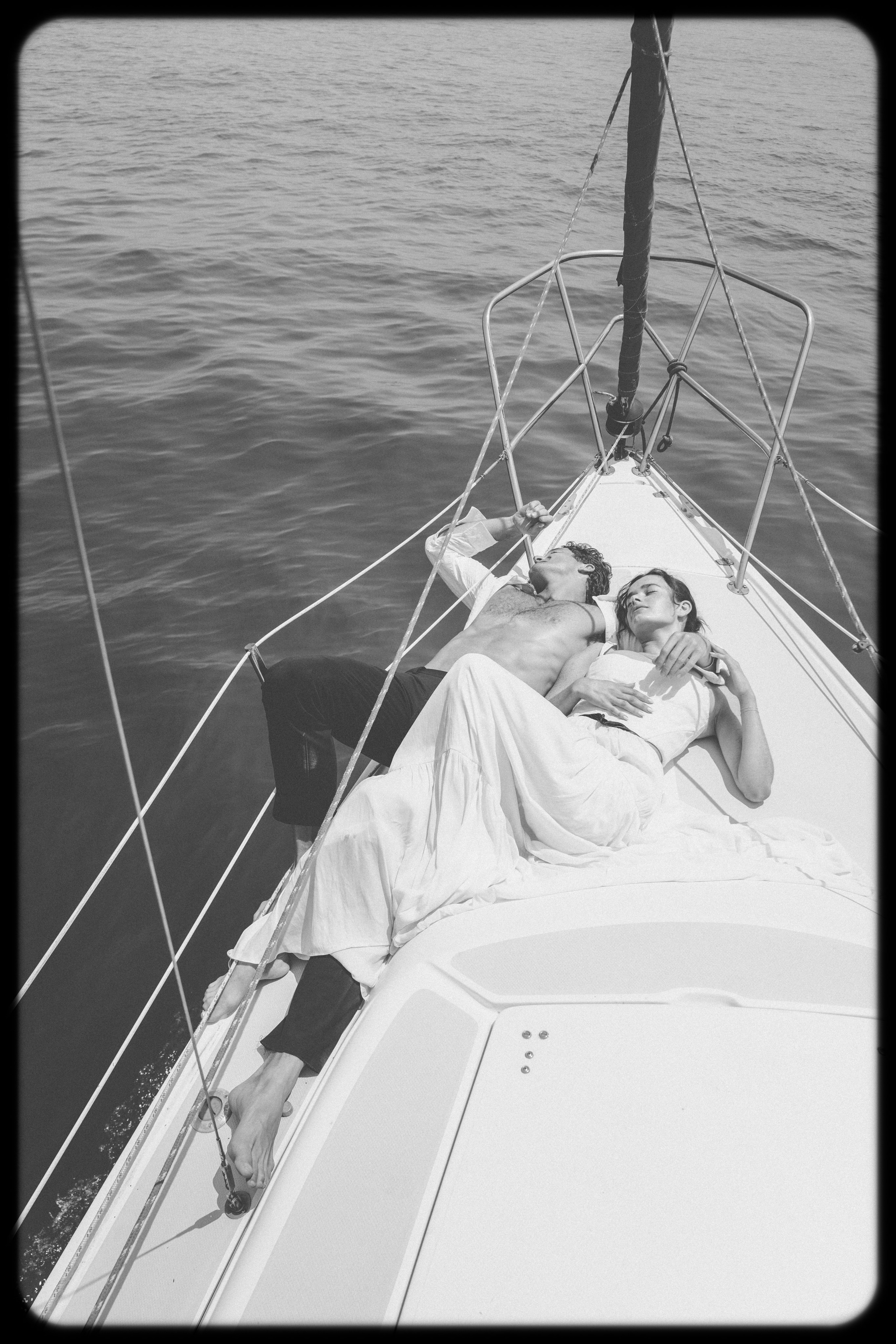 Love on the boat. Main