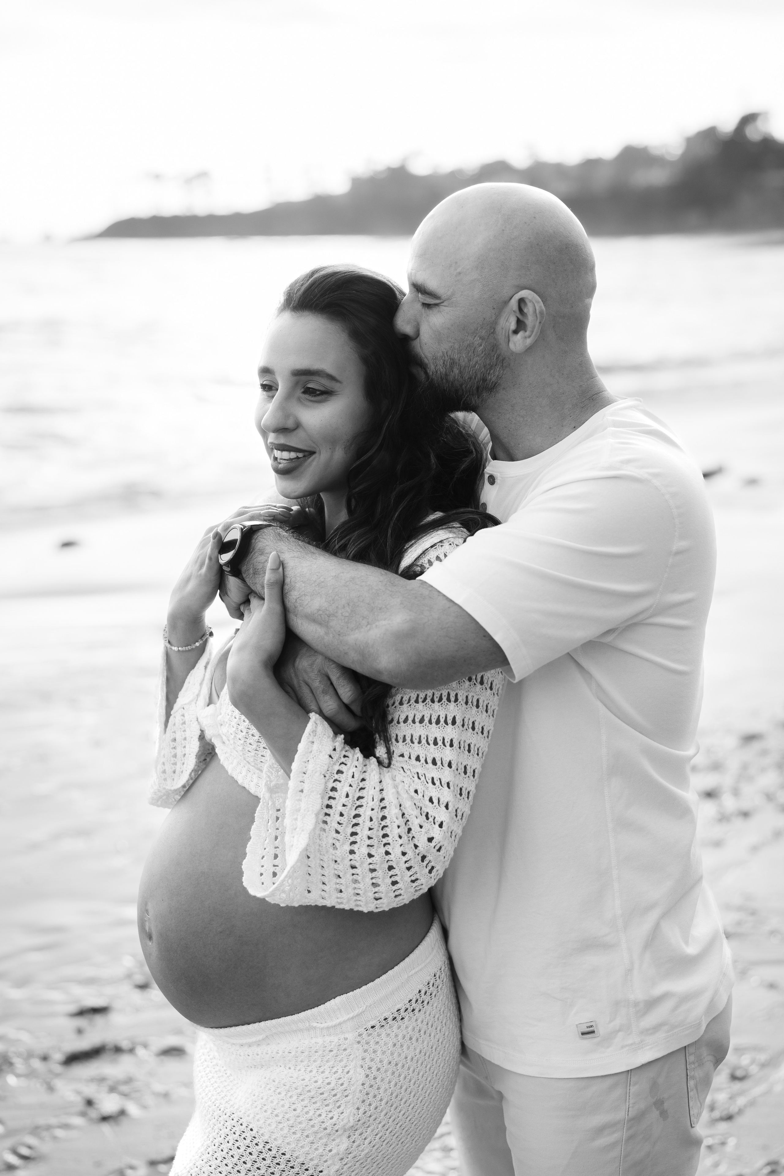 Maternity Photoshoot at Laguna Beach. Wedding Photography & Videography Team in California, Los Angeles, San Francisco, San Diego and Travel