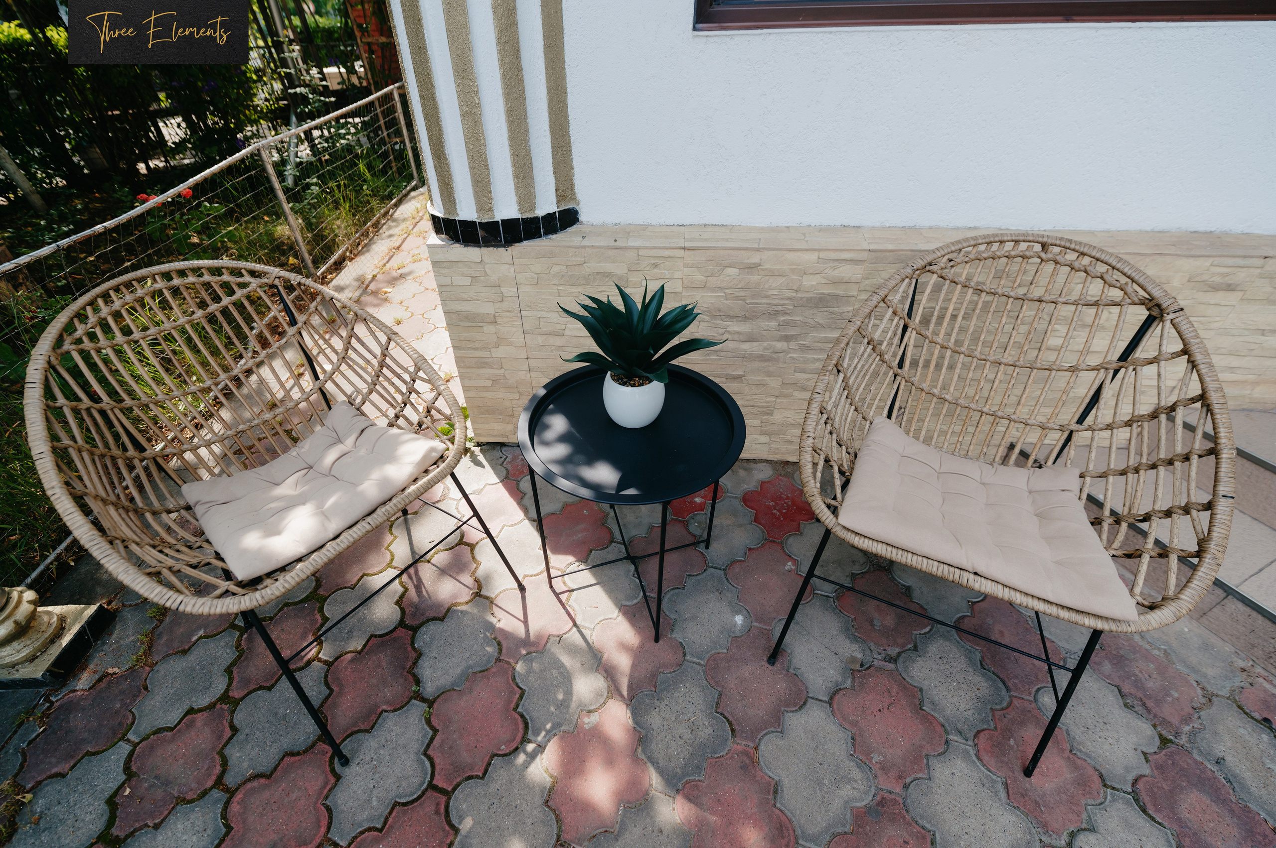 Three Elements. Laurentiu Stefan StoryTeller