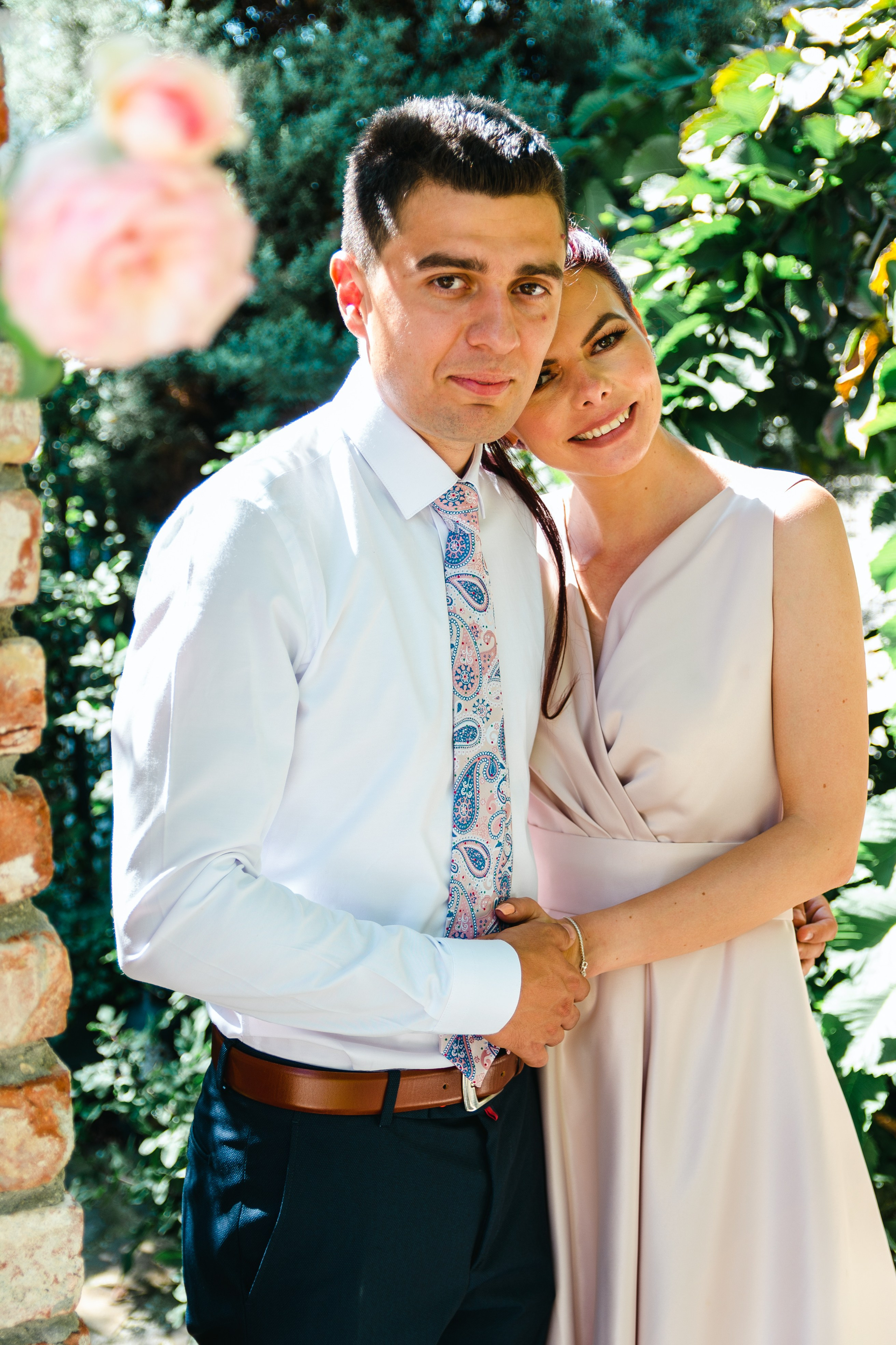 Civil wedding, Bucharest civil wedding photographer, civil status photographer, wedding in the park, wedding photos, Marshal Garden wedding photographer, civil status wedding photos, bride posing, customs, professional wedding photography