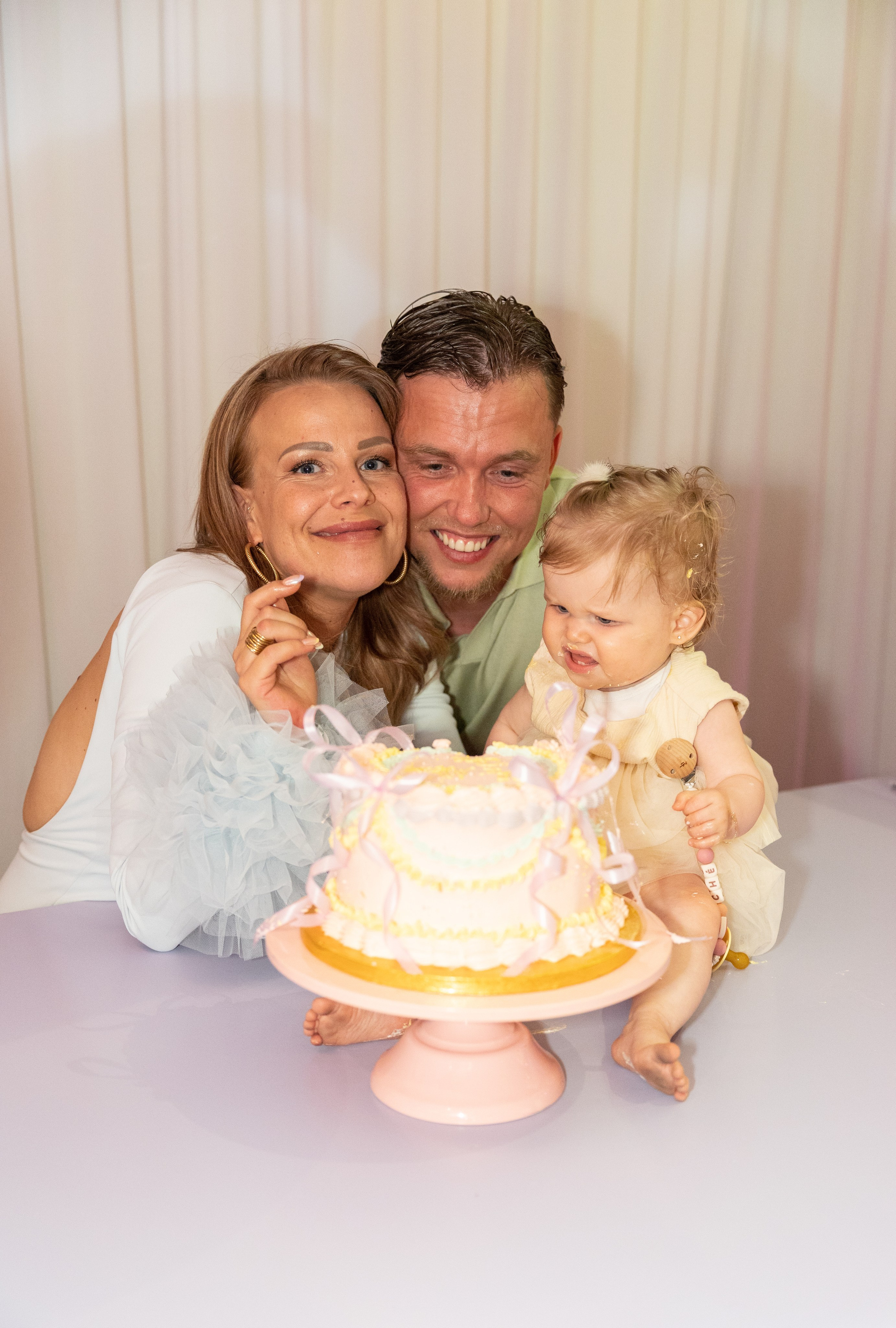 1 st Birthday. Portrait and Family Photographer in Netherlands