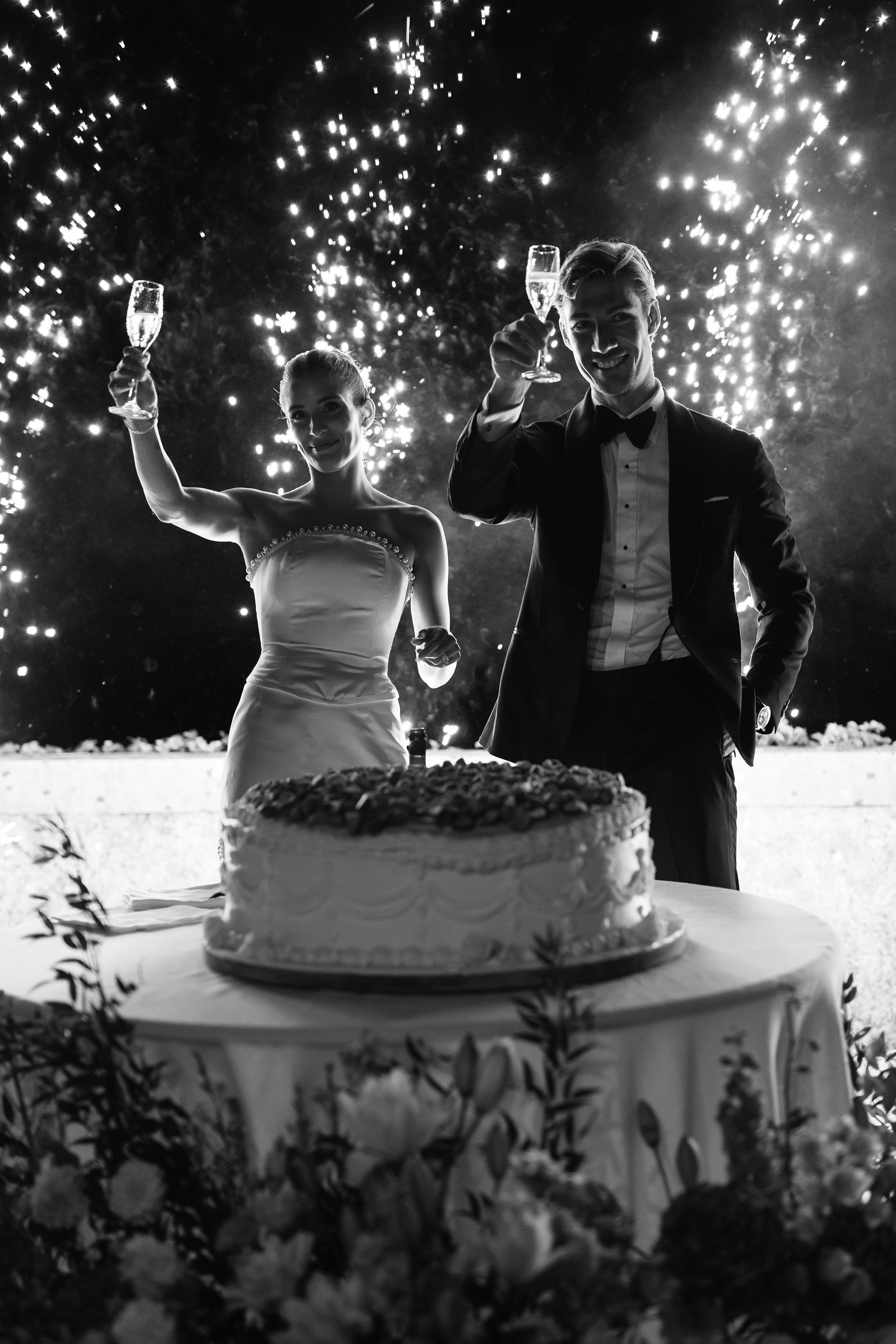 Wedding Photographer Lake Maggiore Como Italy. Wedding Photographer Rome Tuscany Como Sicily Puglia Amalfy Italy- Oksana Savenchuk