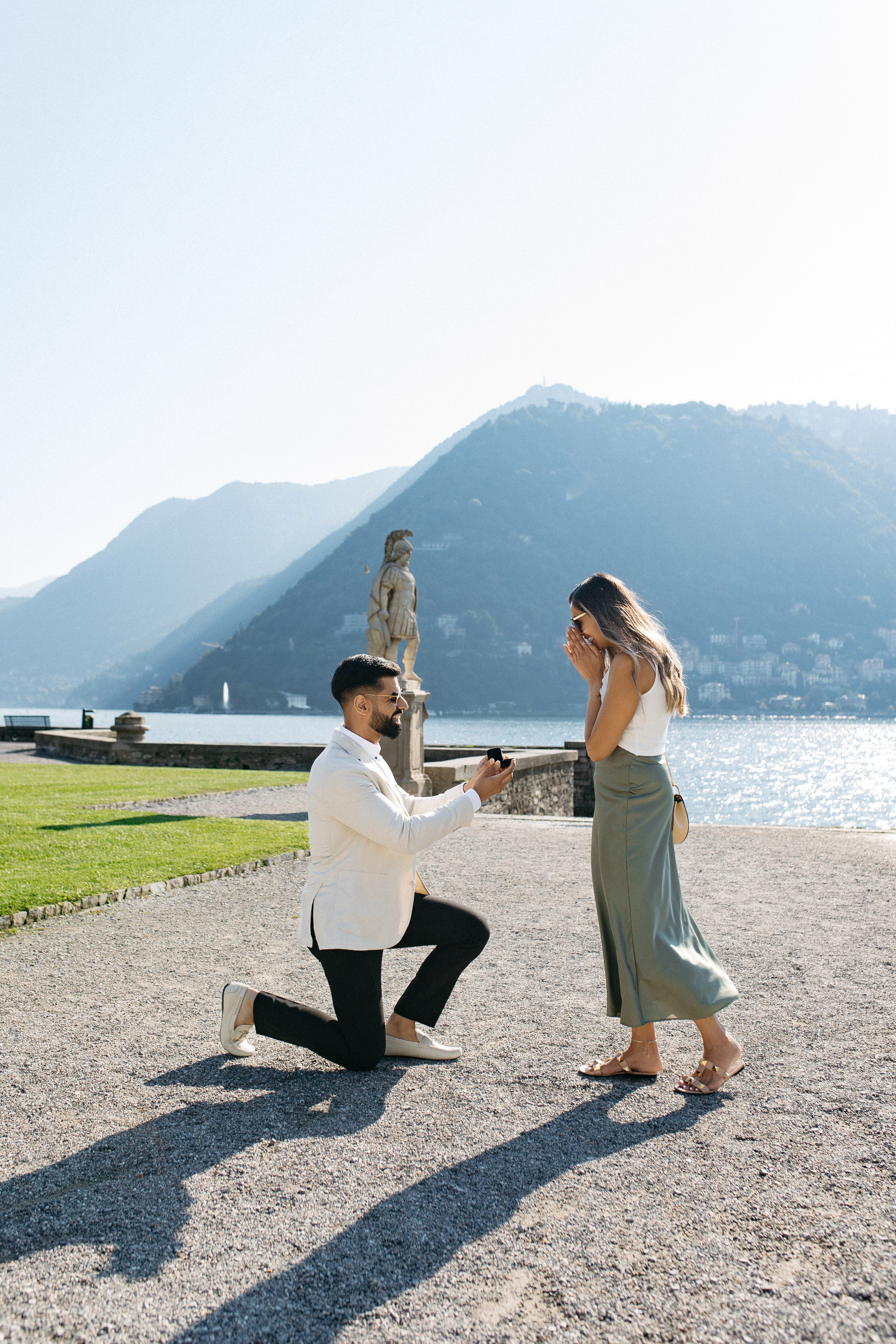 She said yes 💍. Wedding photographer in Italy