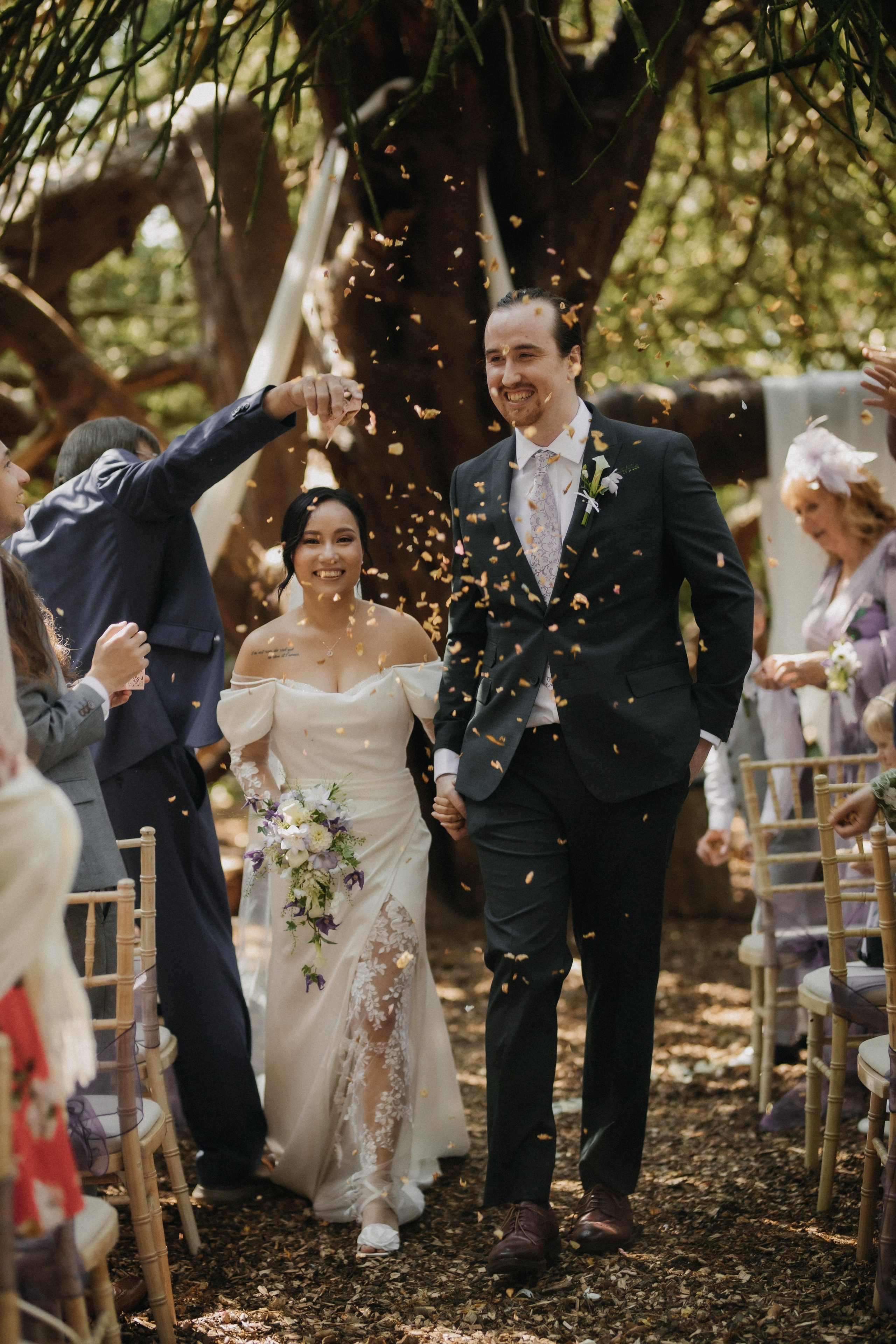 Matthew and Trinh. Wedding and Portrait Photographer Evie Moon
