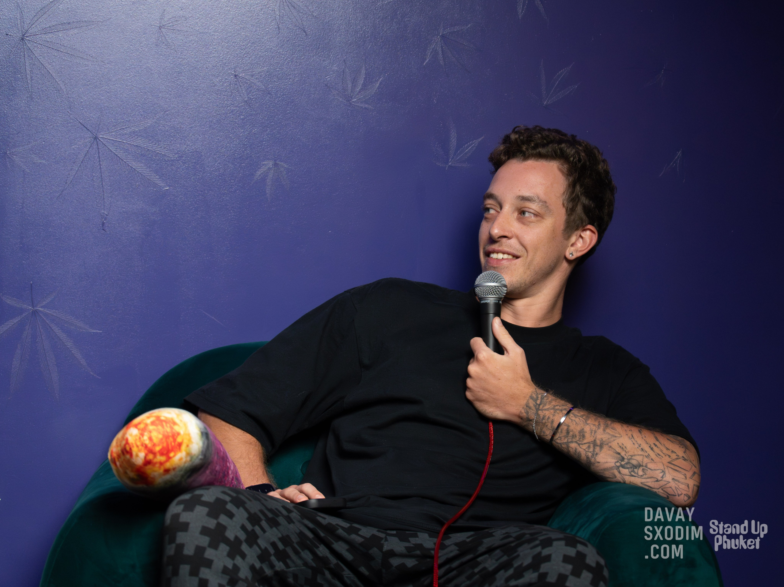 Standup-шоу «Тай-Болтай» | Фоторепортаж | Афиша | DAVAYSXODIM.com PHUKET. АФИША|ФОТОРЕПОРТАЖИ|ИВЕНТЫ|ПХУКЕТ