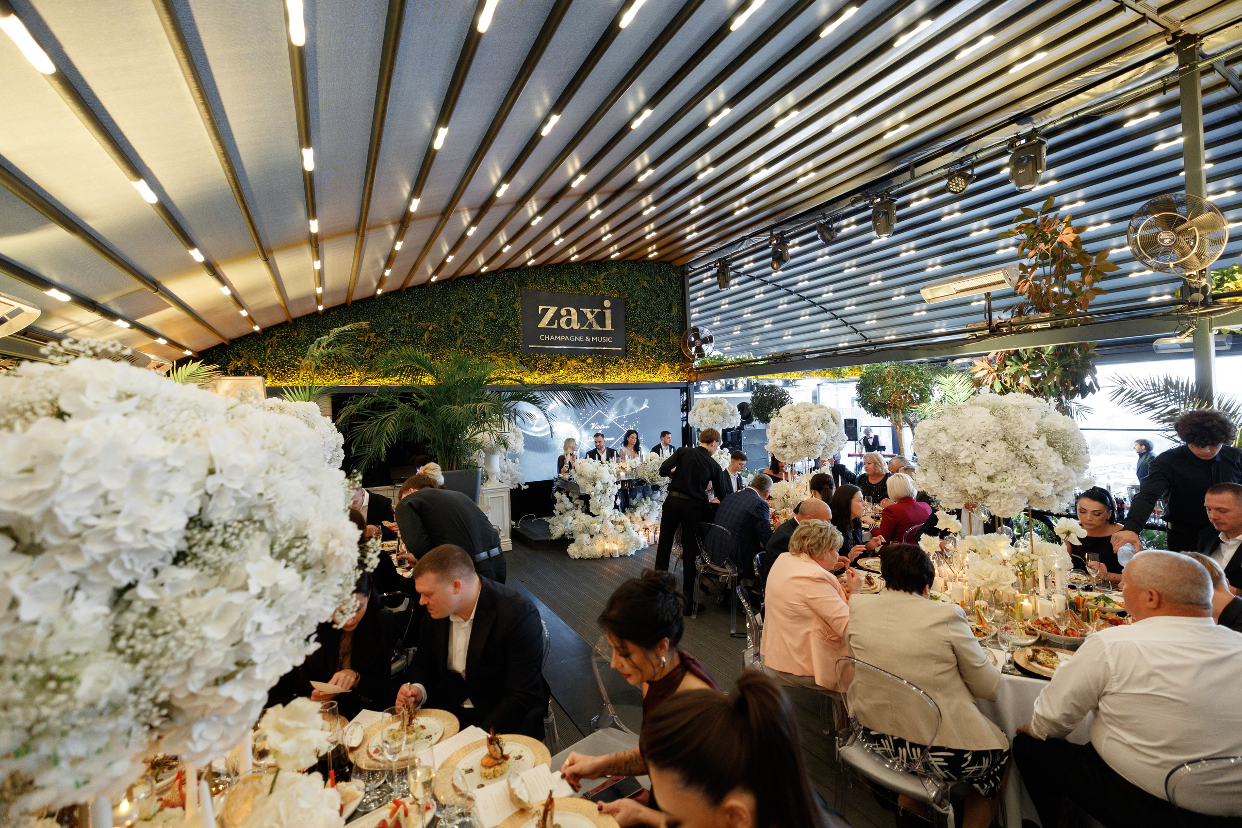 Victor & Andreea | Fotografie de nuntă. Scarlat Photography