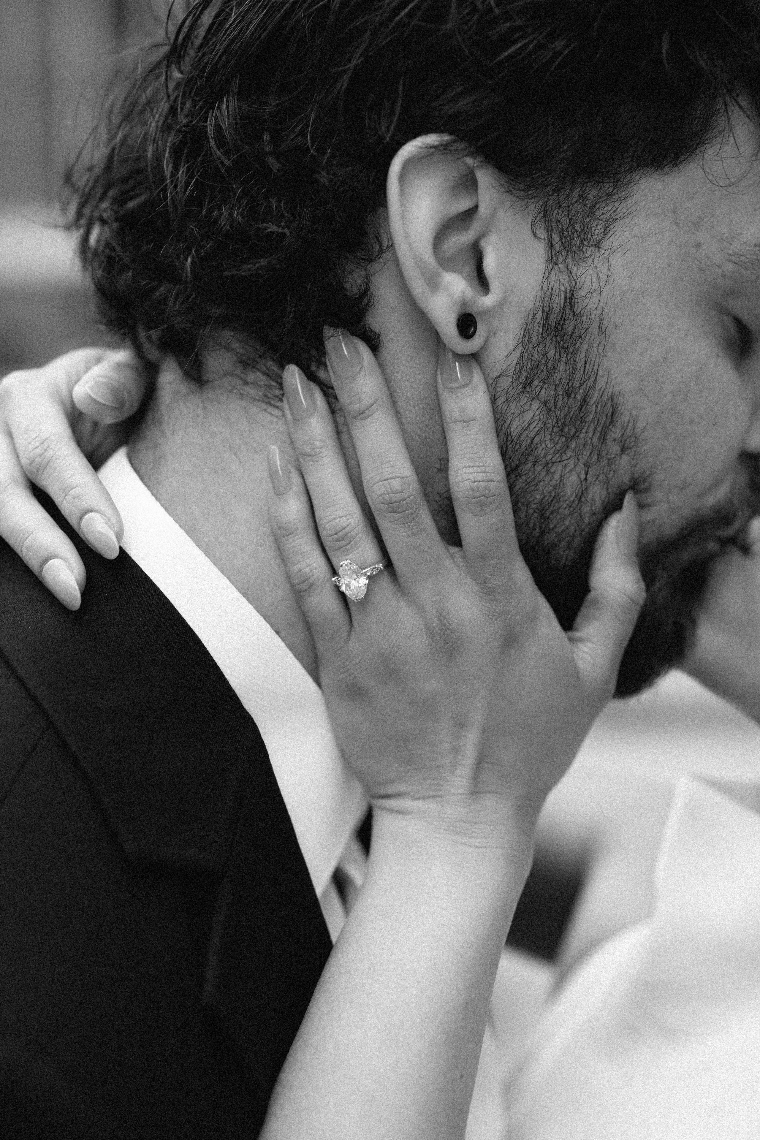 Engagement Session — Downtown Toronto. Anna Leb Photo