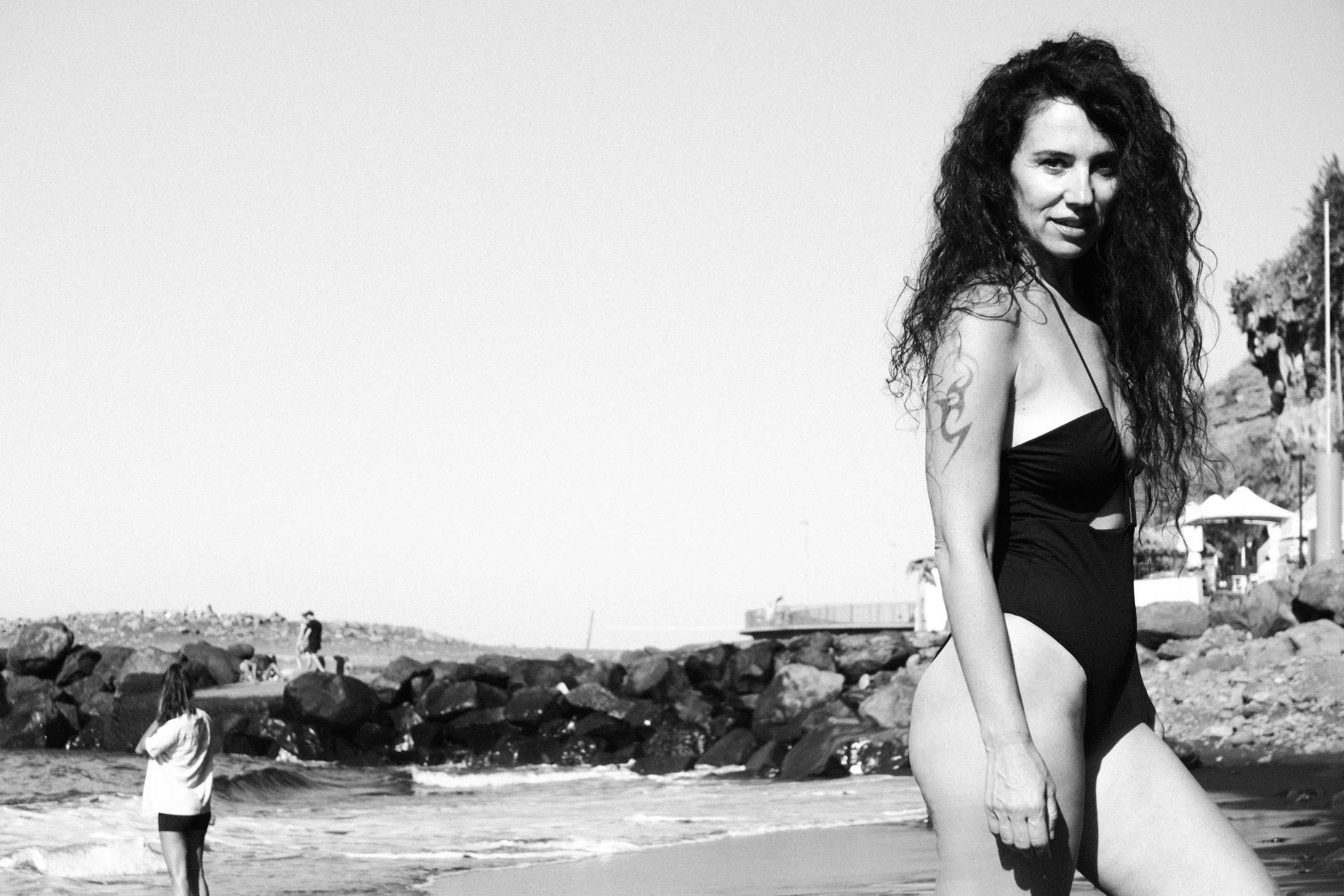 Meggy Câmara de Lobos + ocean. Portrait photographer in Madeira — Marina Shtukina