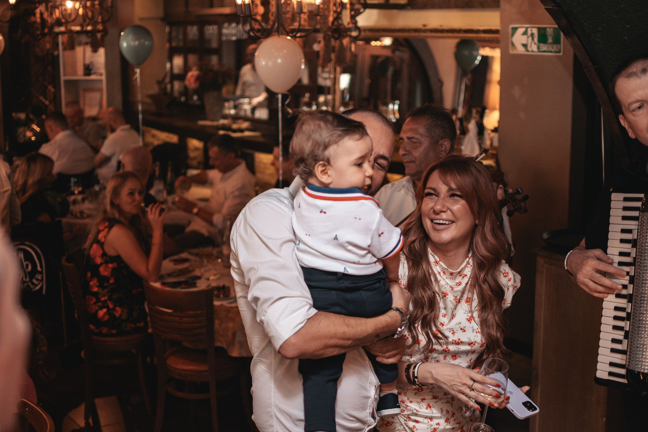 Lazar, krštenje i rođendan. BambinaaPhotography