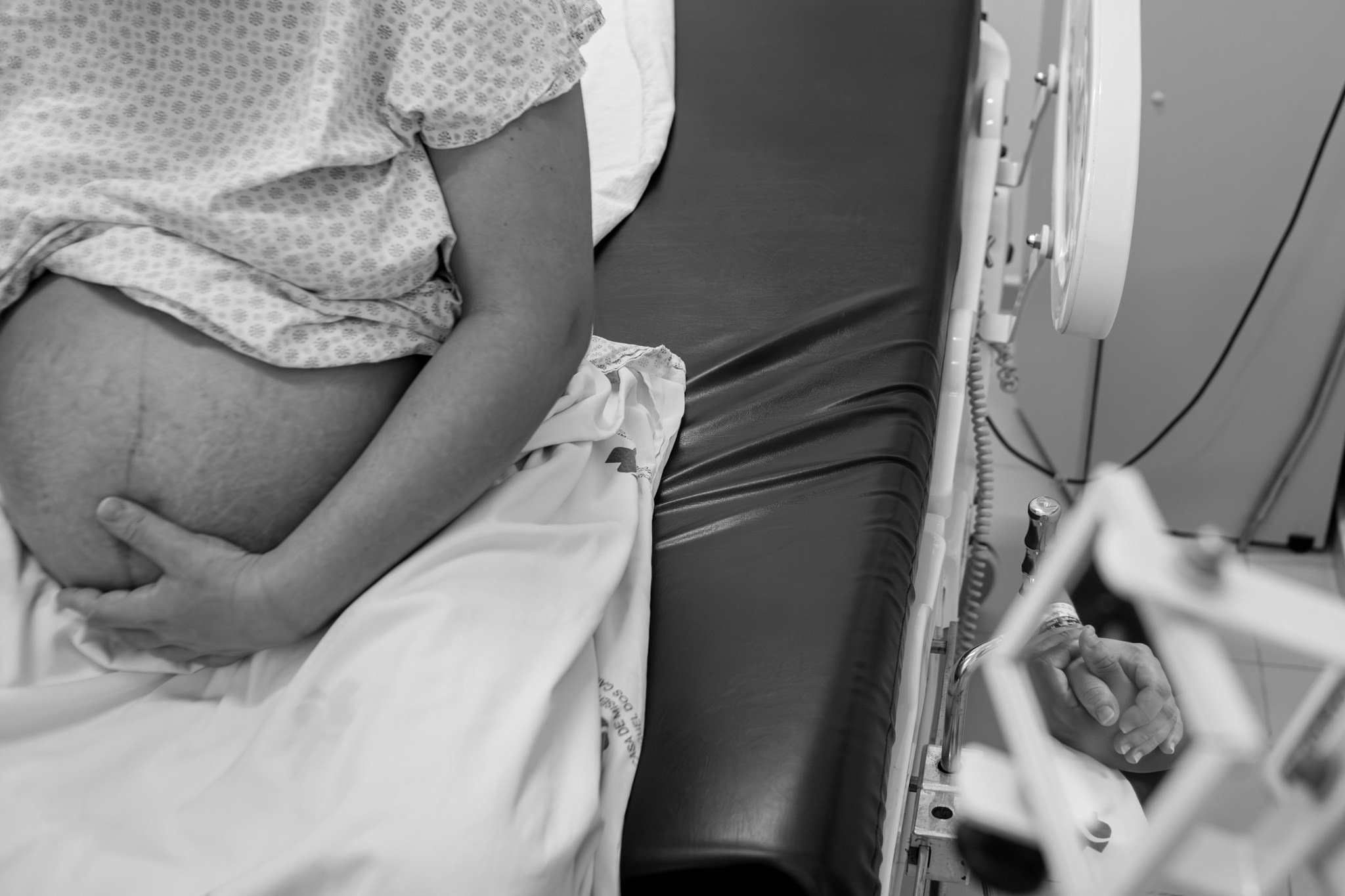 Fotografia de Parto em São Miguel dos Campos: Como Preservar a Emoção do Nascimento do Seu Bebê. Mauro Bernardo Fotógrafo | Fotografia de Grástante, Família, Partos e Retratos em São Miguel dos Campos e região