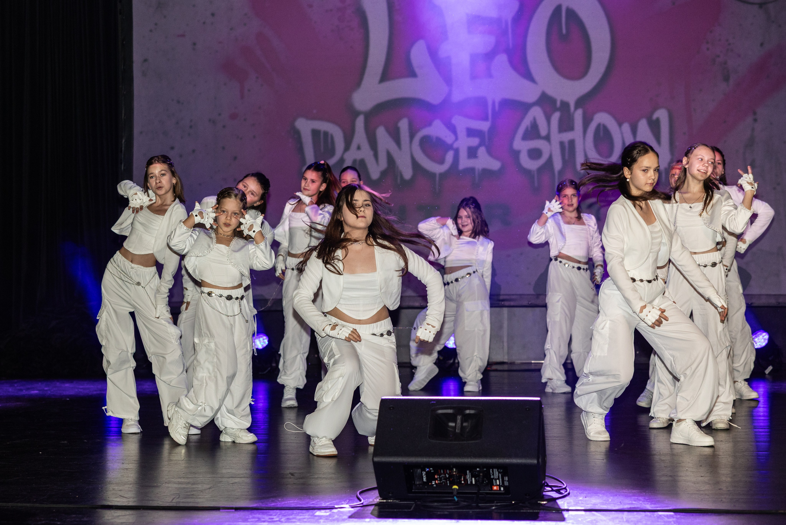 LEO DANCE SHOW WINTER 2025. Семейный и детский фотограф в Варшаве Мила Бобровская