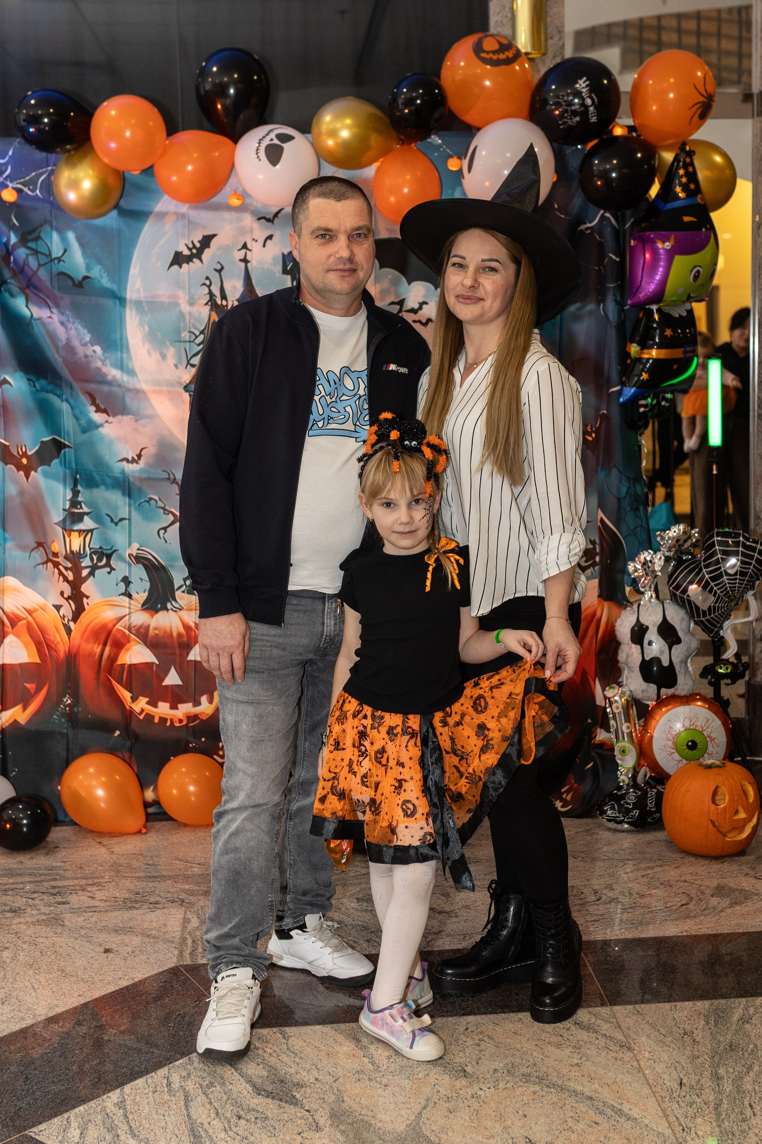 Leo dance studio Helloween 2025. Семейный и детский фотограф в Варшаве Мила Бобровская