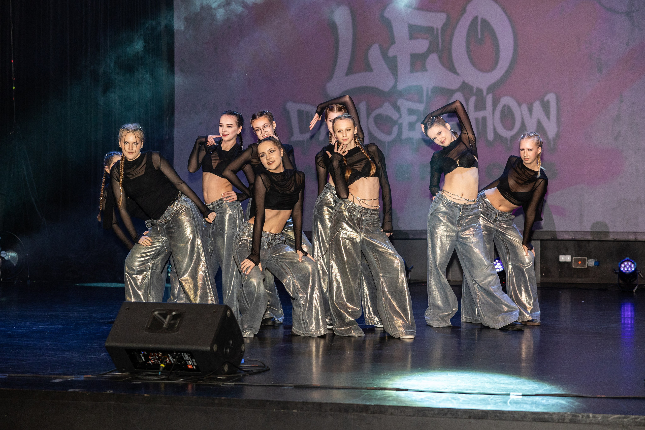 LEO DANCE SHOW WINTER 2025. Семейный и детский фотограф в Варшаве Мила Бобровская