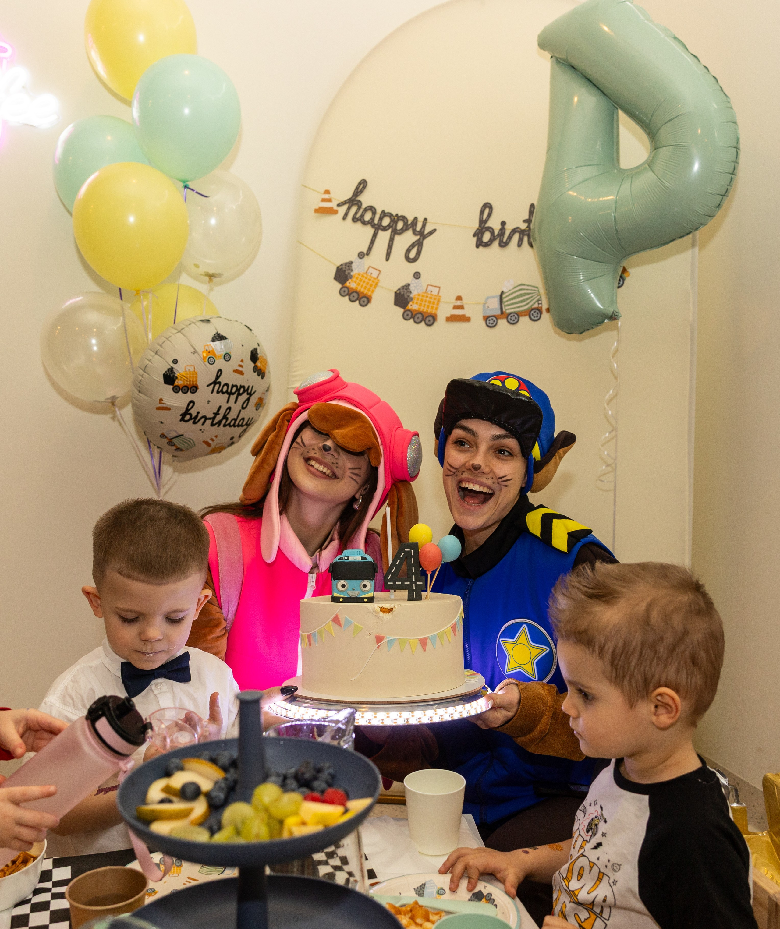 День рождения Артёма 24 января 2026 года. Семейный и детский фотограф в Варшаве Мила Бобровская