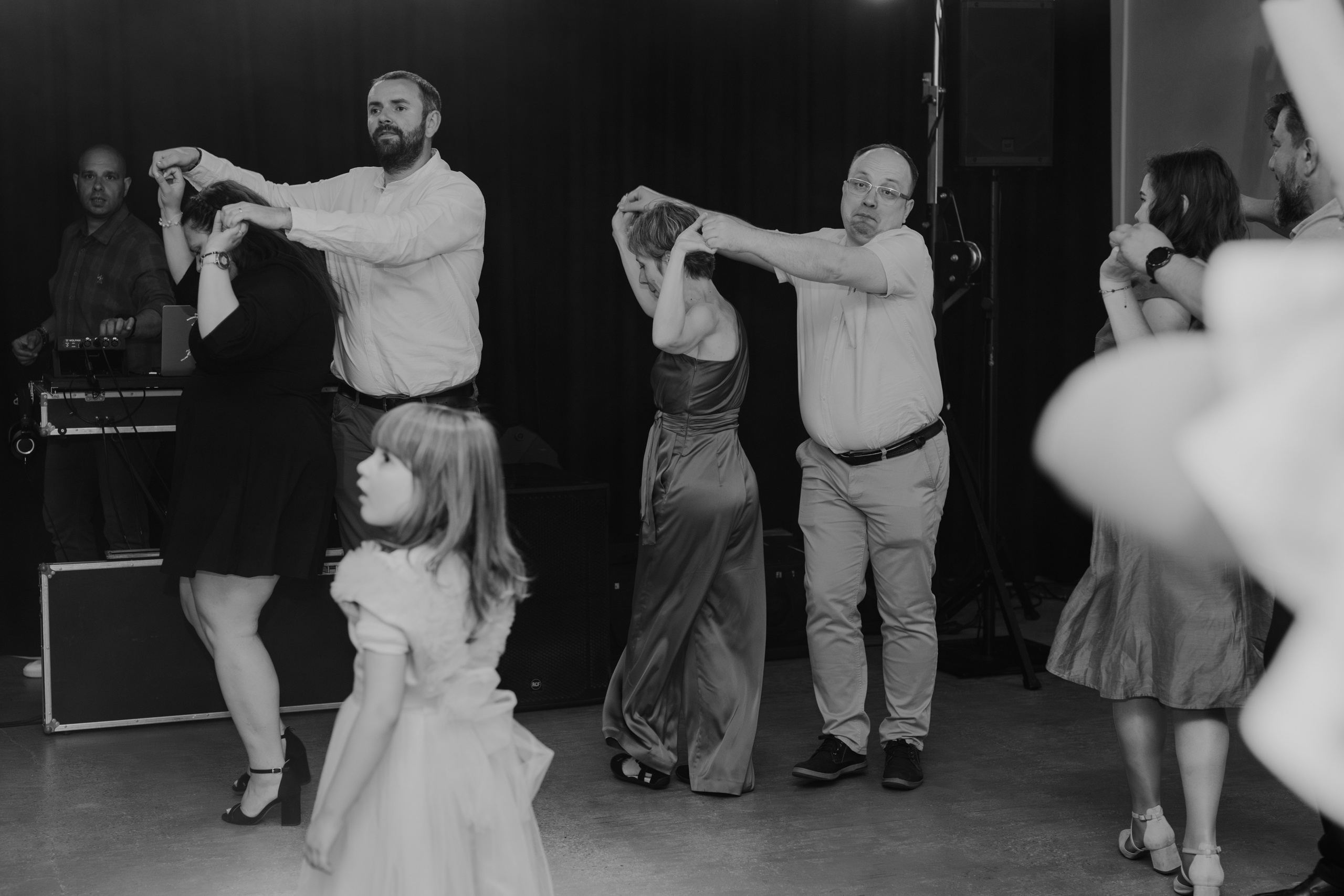 Flori & Cosmin. Main