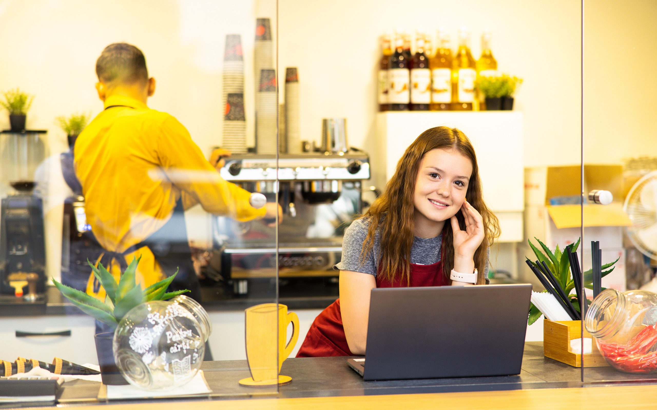 poze comerciale , Moldova