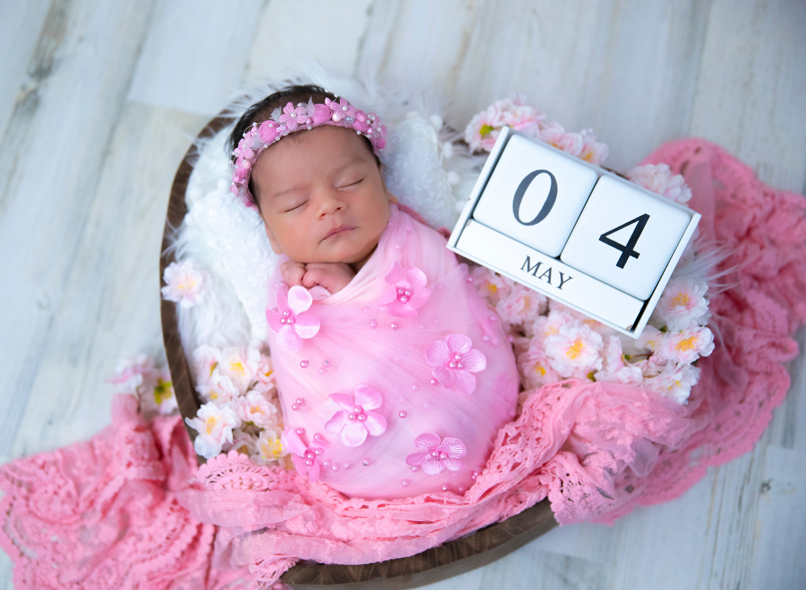 AP Lens Photography | Newborn, Maternity, Milestone & Family Photographer | Little Elm & DFW, TX