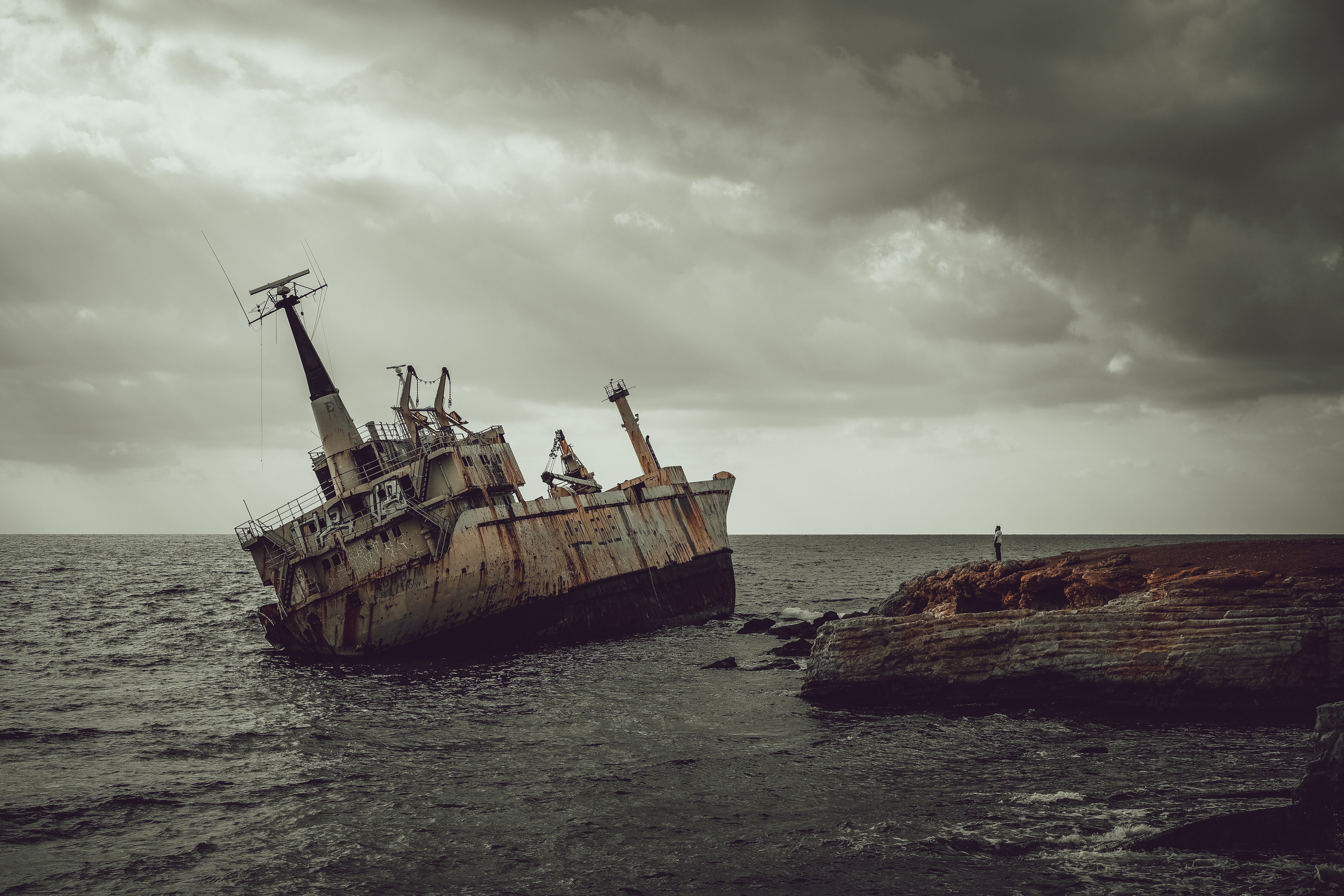 Paphos shipwreck 📸 | EDRO III | 📍 Paphos City | Cyprus | YuKo Photography
