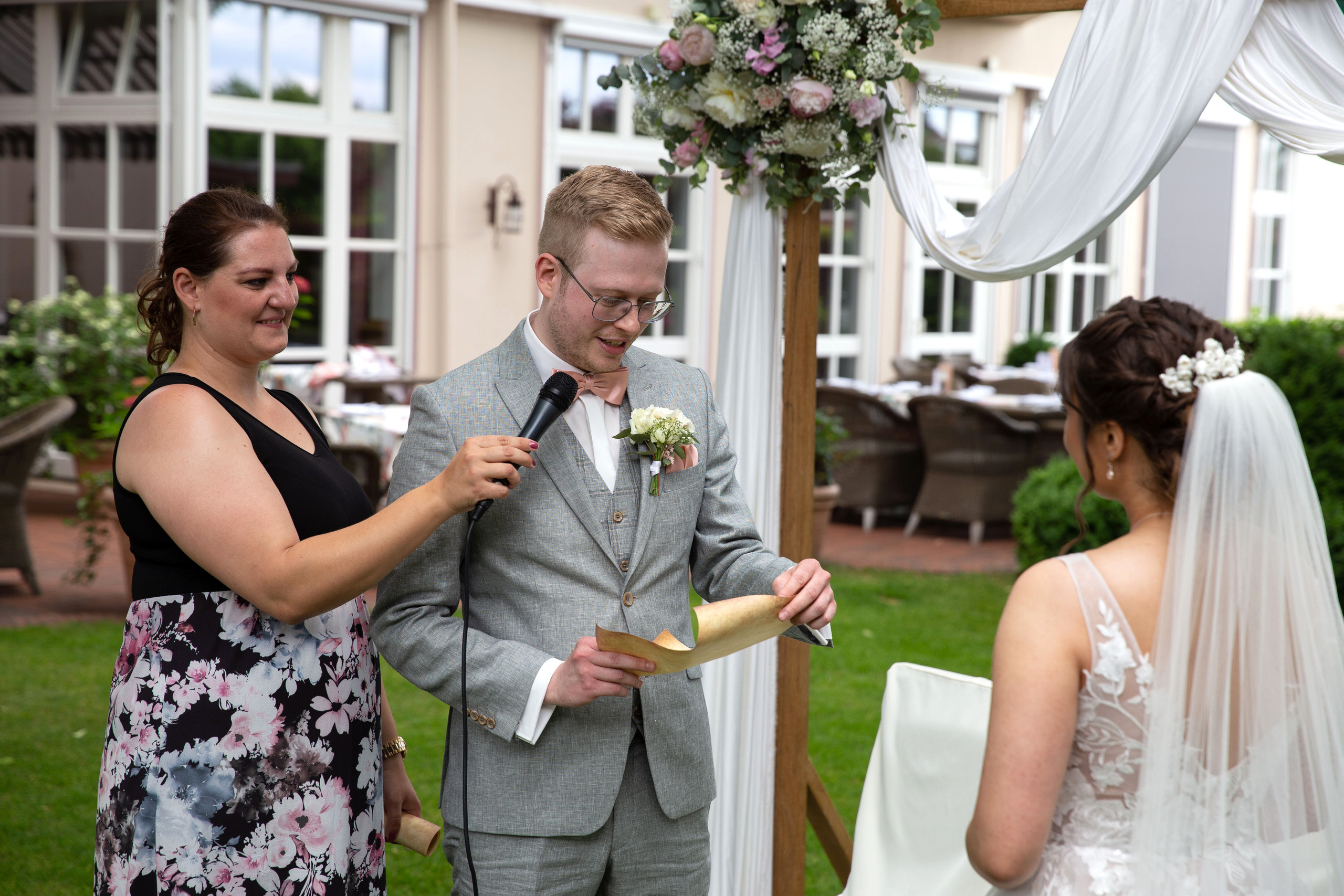 Valeria & Fabian/Freie Trauung. Fotografin und Videografin im Raum Osnabrück und Emsland Alla