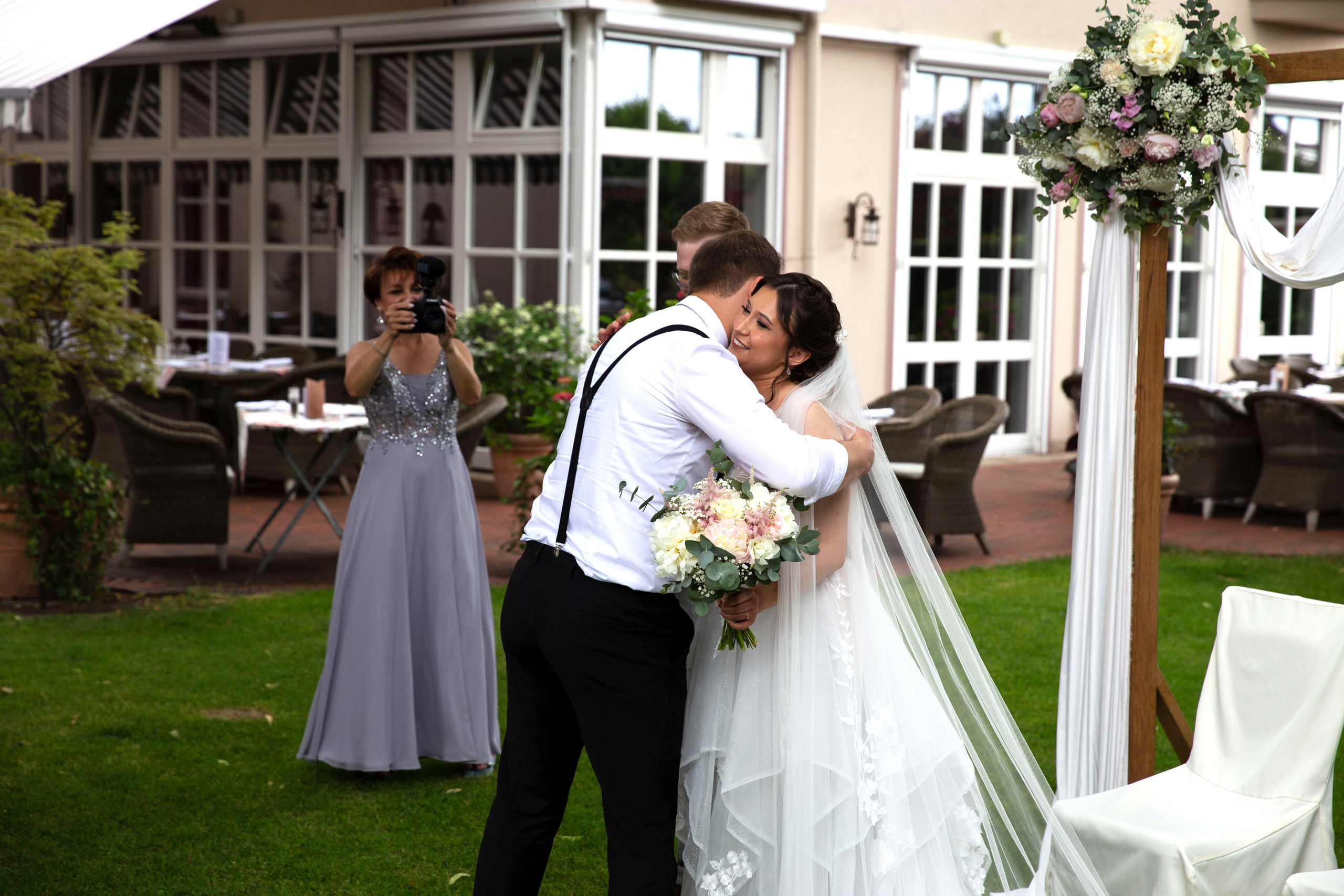 Valeria & Fabian/Freie Trauung. Fotografin und Videografin im Raum Osnabrück und Emsland Alla