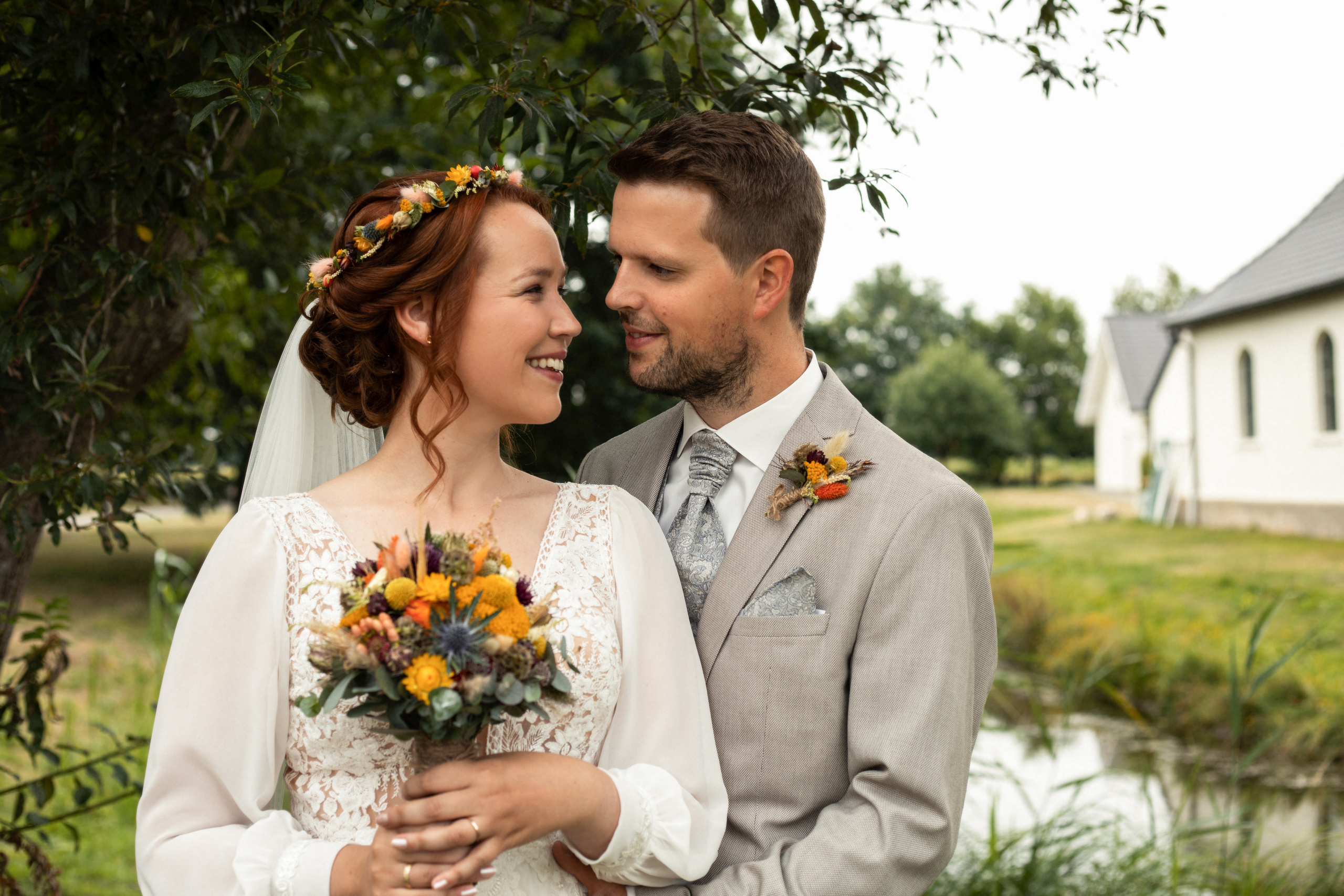 Unvergessliche Hochzeitsmomente in Foto und Video
